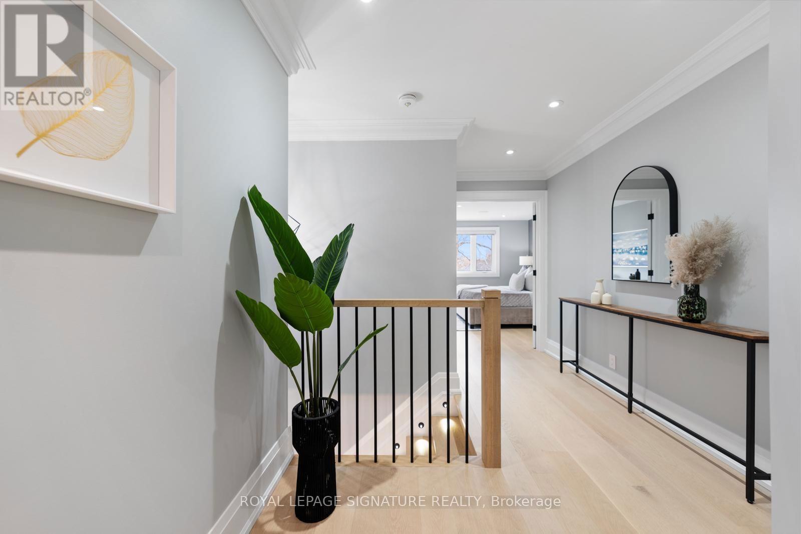 25 ELMONT DRIVE Image 18
