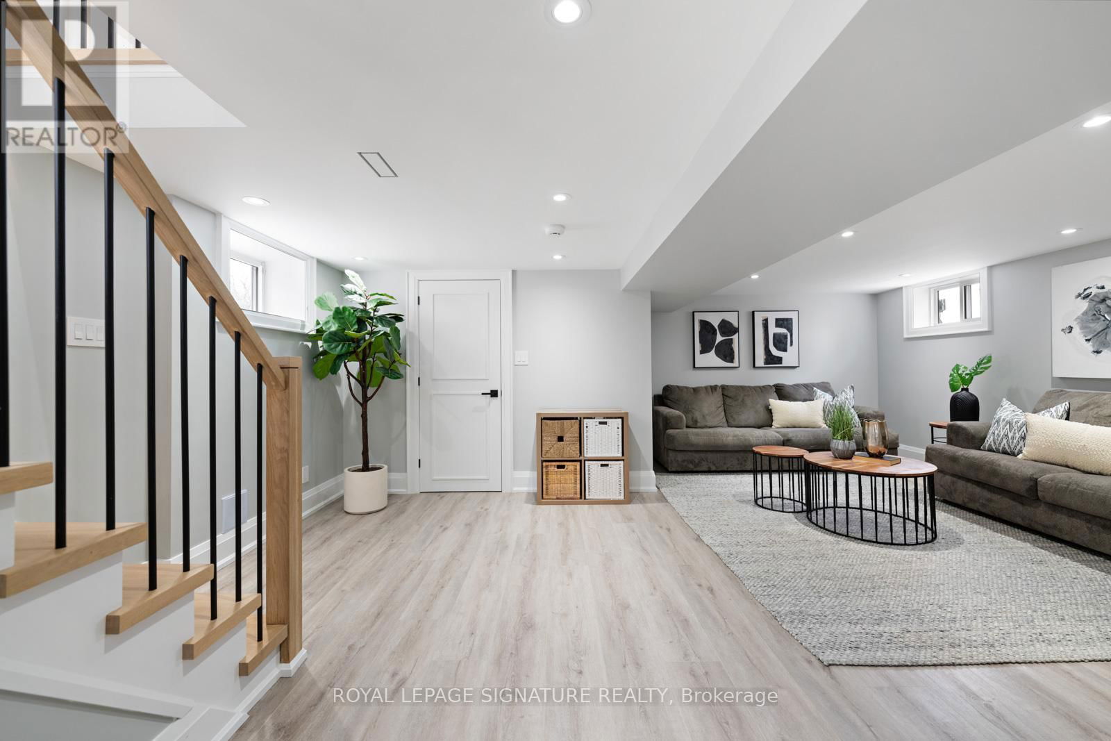 25 ELMONT DRIVE Image 33