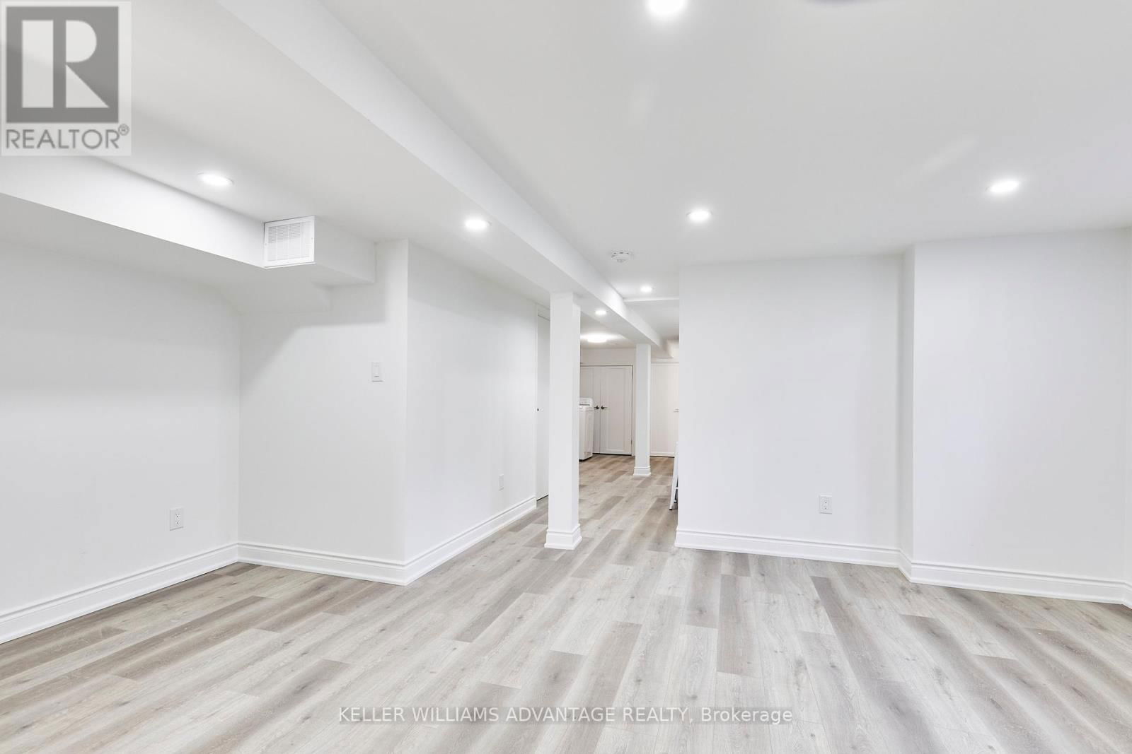 Unit B - 23 PARSELL SQUARE Image 8
