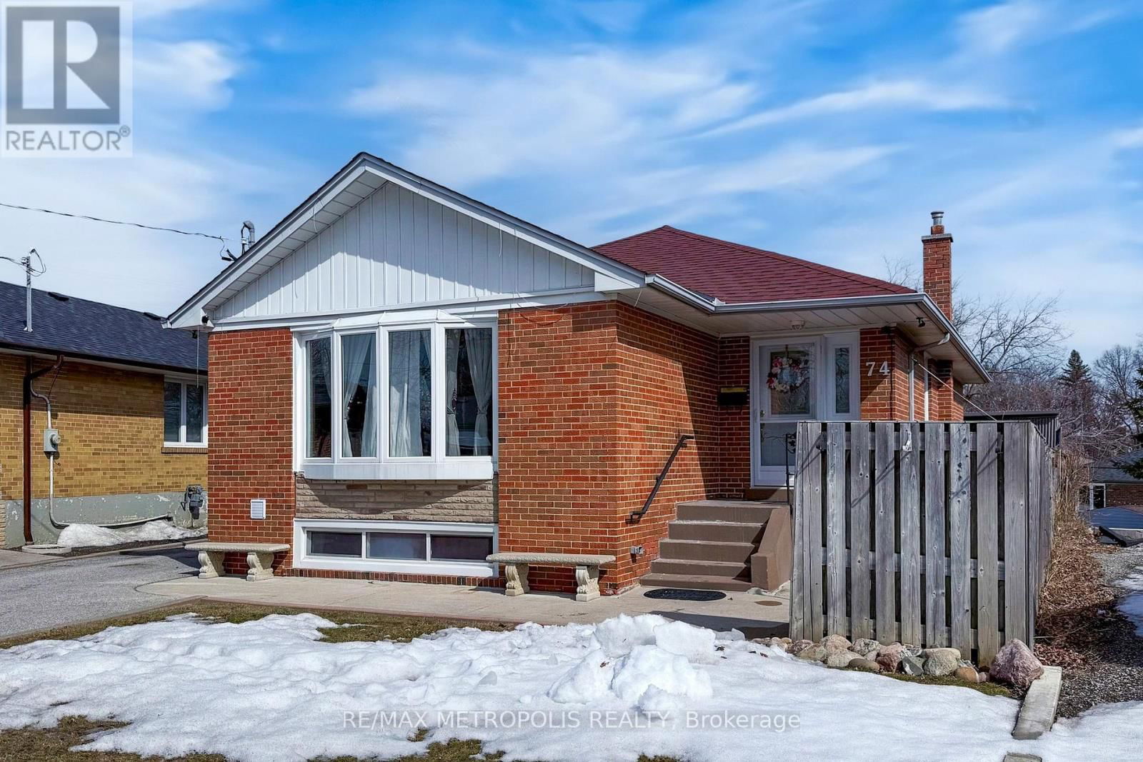 74 WANTANOPA CRESCENT Image 2