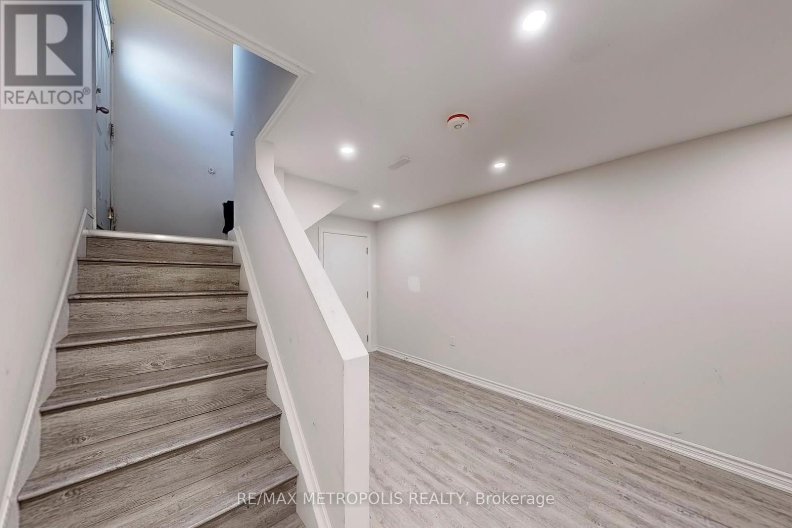74 WANTANOPA CRESCENT Image 25