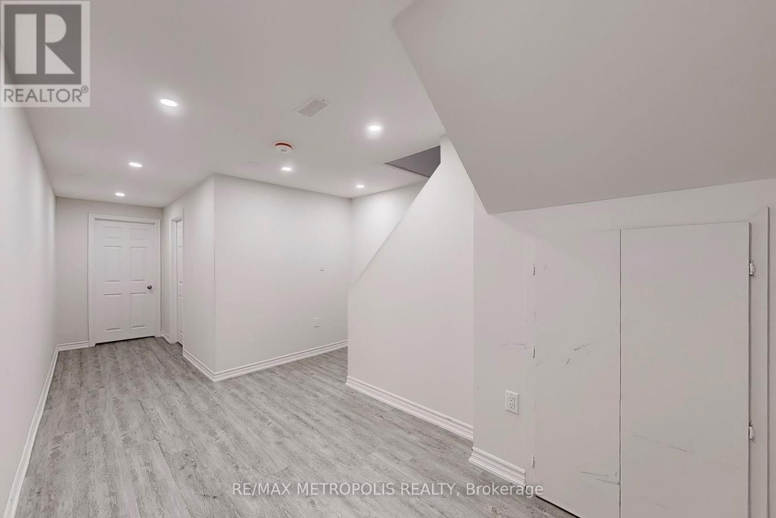 74 WANTANOPA CRESCENT Image 26