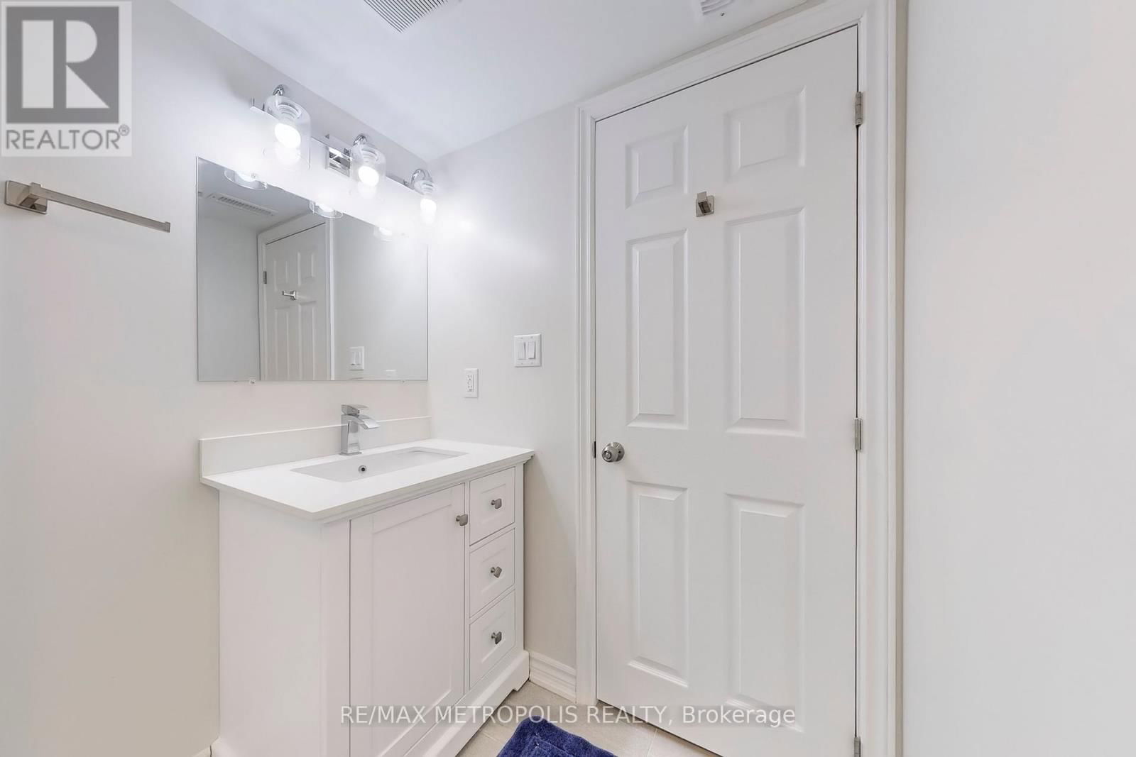74 WANTANOPA CRESCENT Image 40