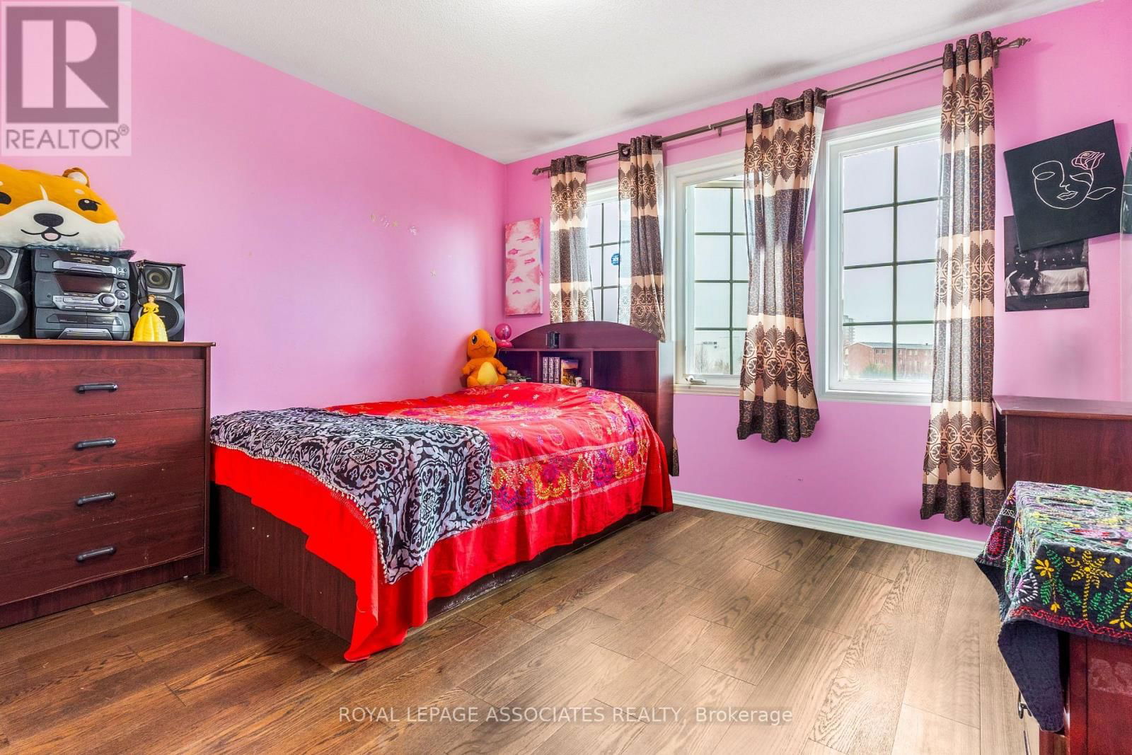 5 OATES DRIVE Image 15