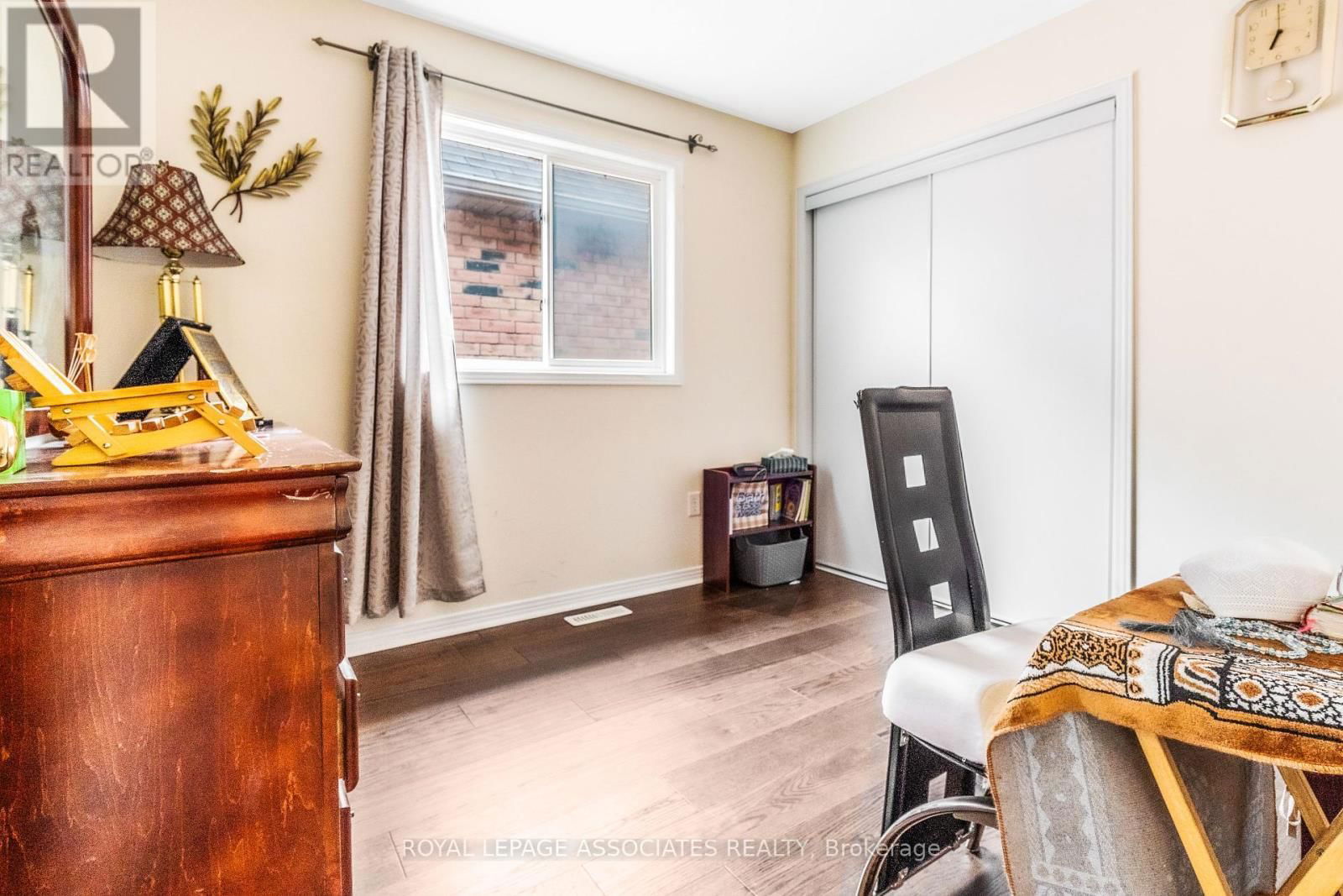 5 OATES DRIVE Image 18