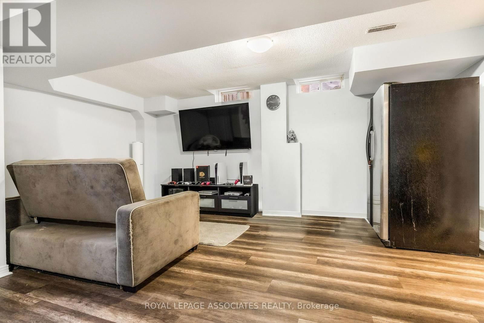 5 OATES DRIVE Image 25