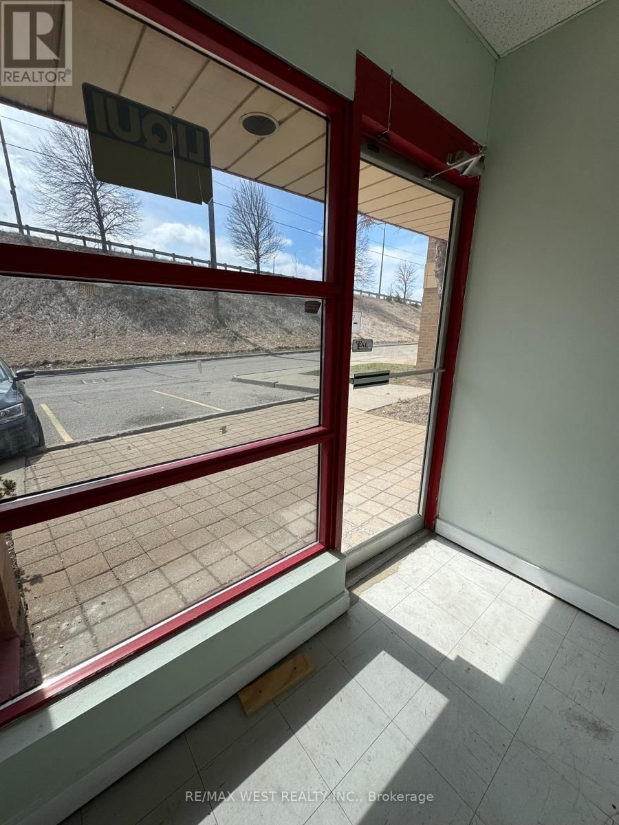 34 - 5310 FINCH AVENUE EAST Image 4