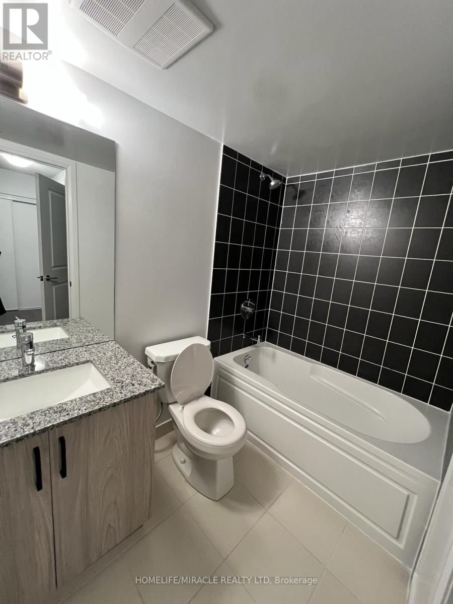 225 - 20 MEADOWGLEN PLACE Image 10
