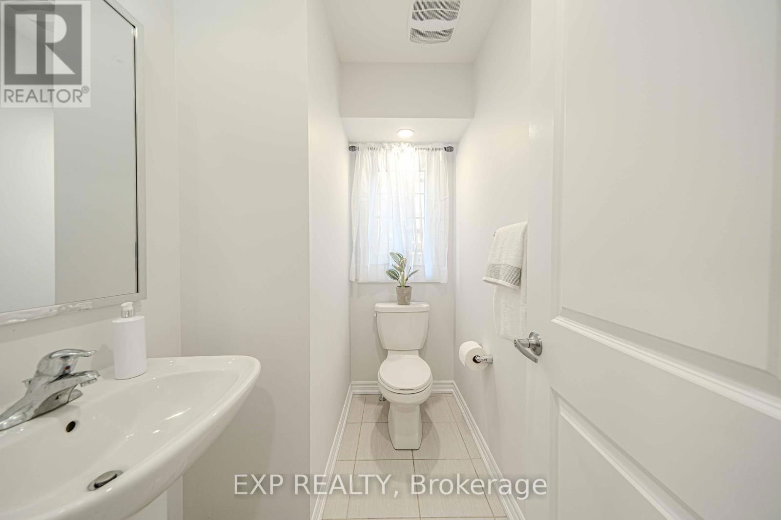 10 - 2500 HILL RISE COURT Image 16