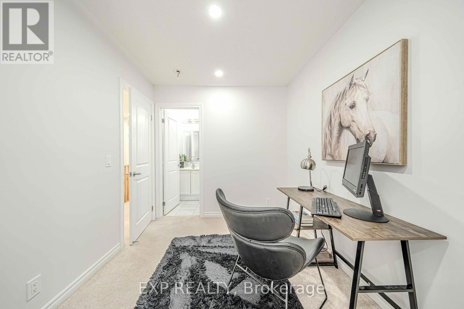 10 - 2500 HILL RISE COURT Image 31