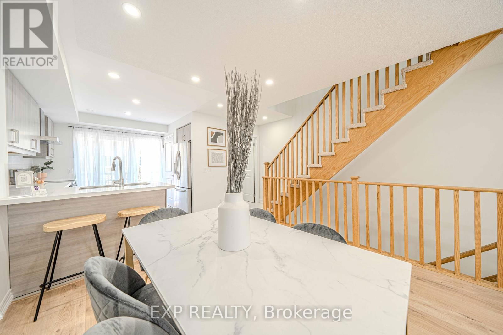 10 - 2500 HILL RISE COURT Image 7