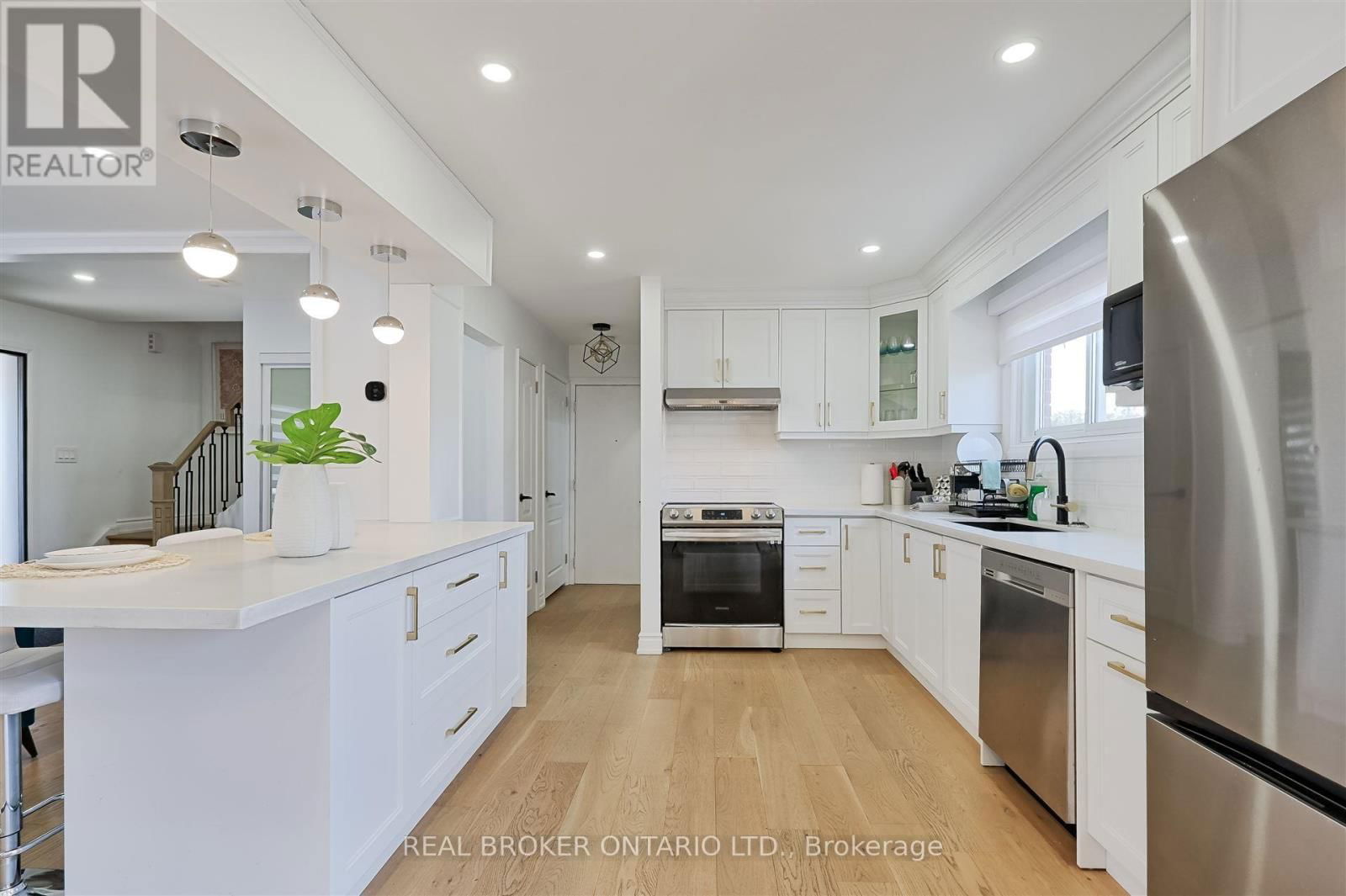 778 ASHLEY COURT Image 11