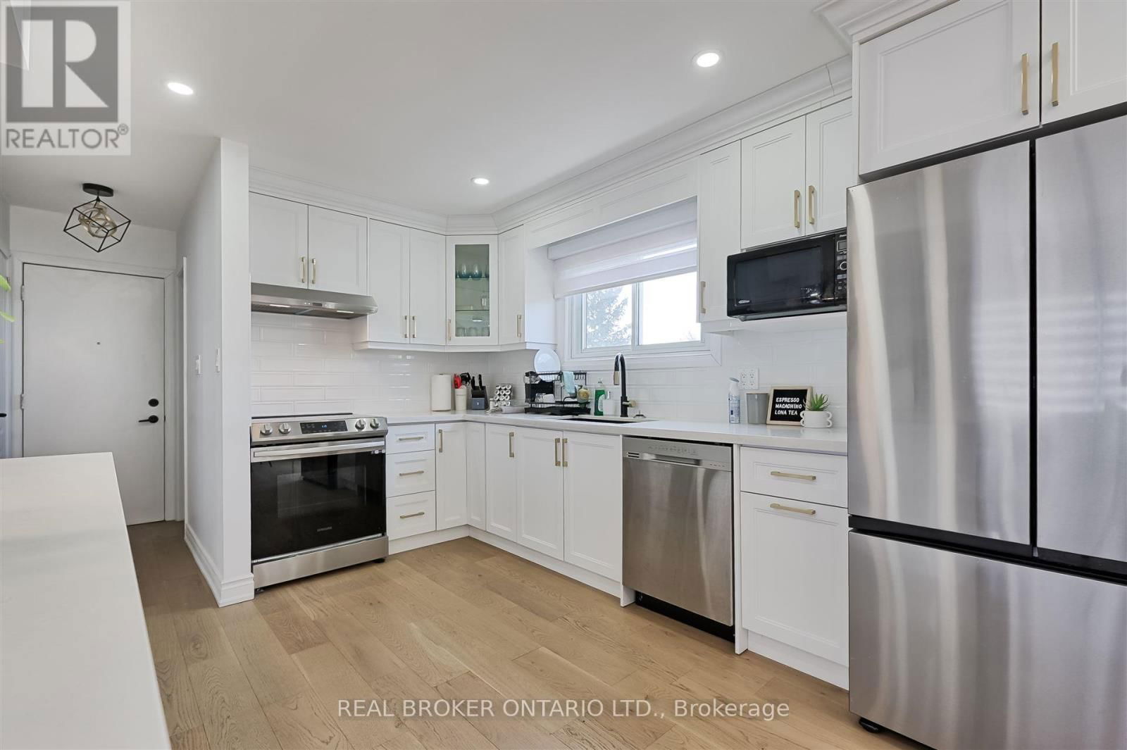 778 ASHLEY COURT Image 12