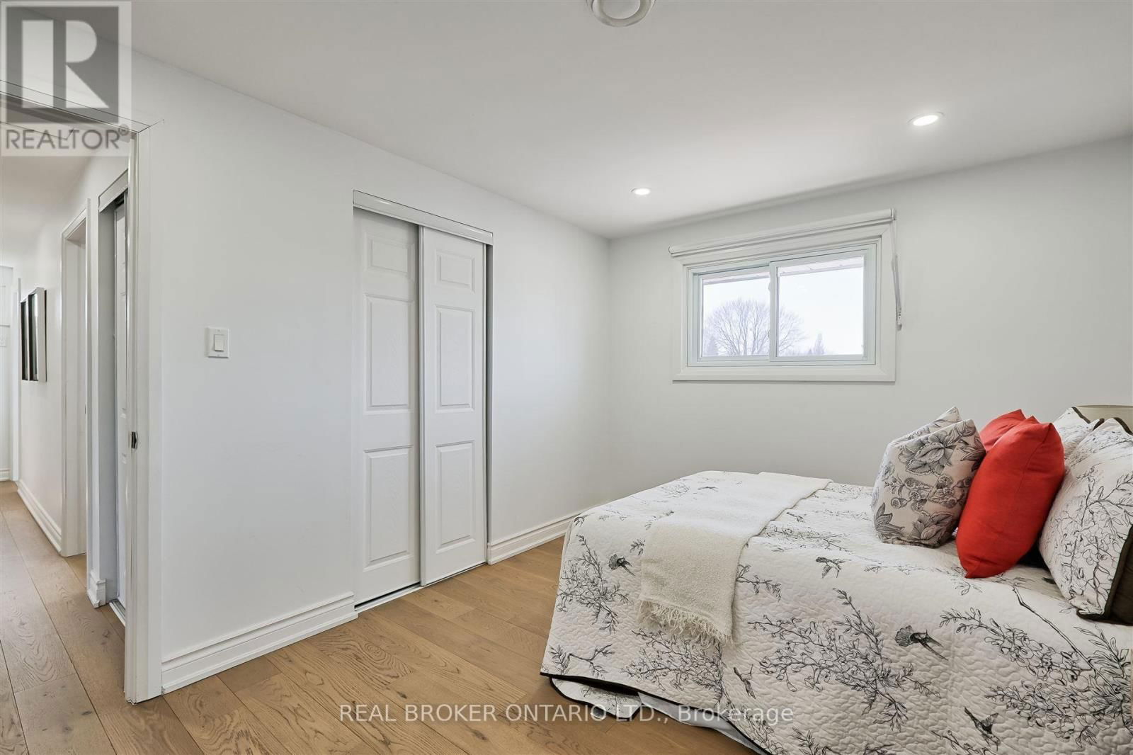 778 ASHLEY COURT Image 17