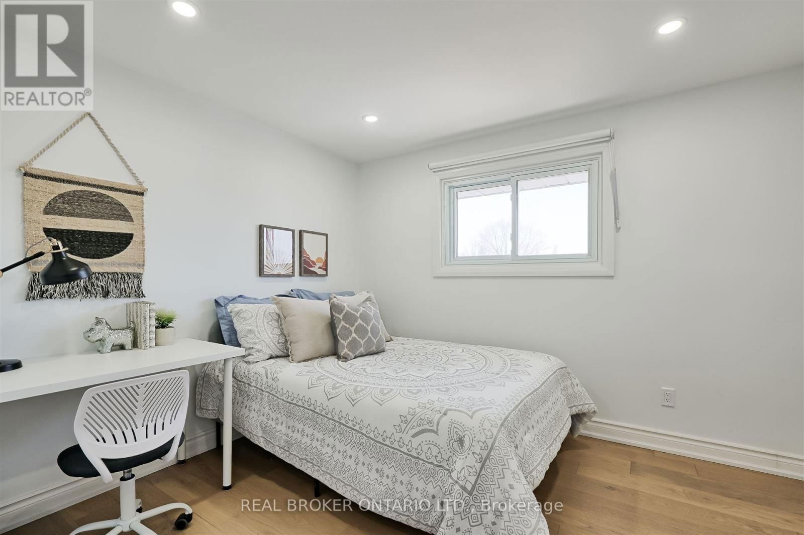 778 ASHLEY COURT Image 21