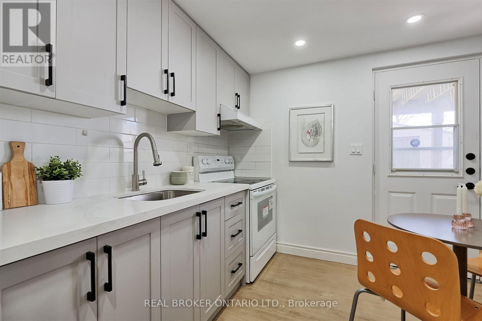 778 ASHLEY COURT Image 26