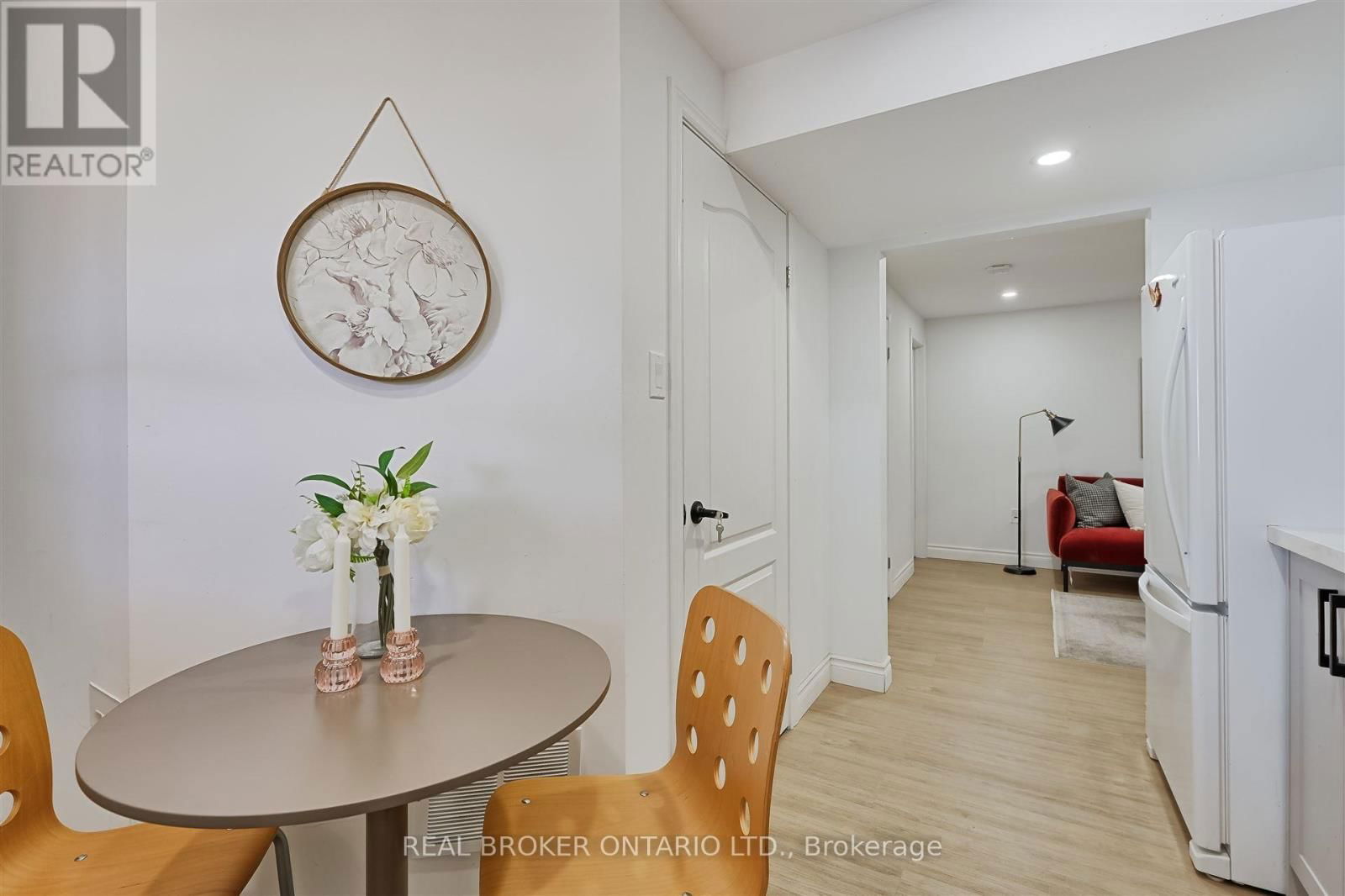778 ASHLEY COURT Image 27
