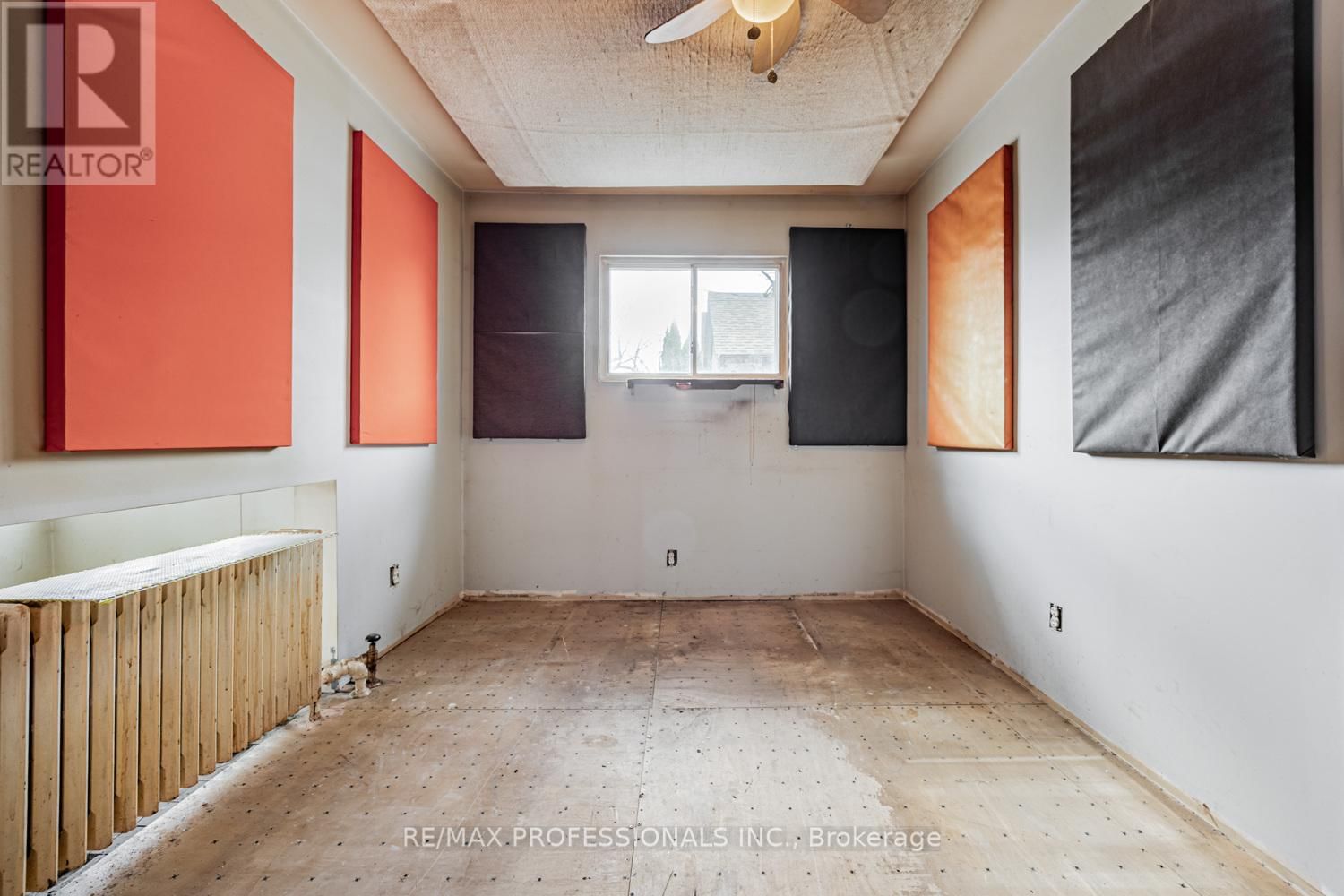 68 MCDONALD AVENUE Image 11