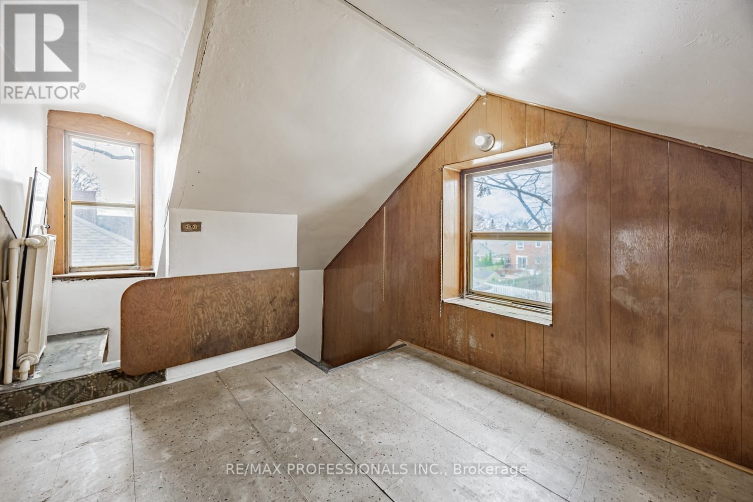 68 MCDONALD AVENUE Image 14