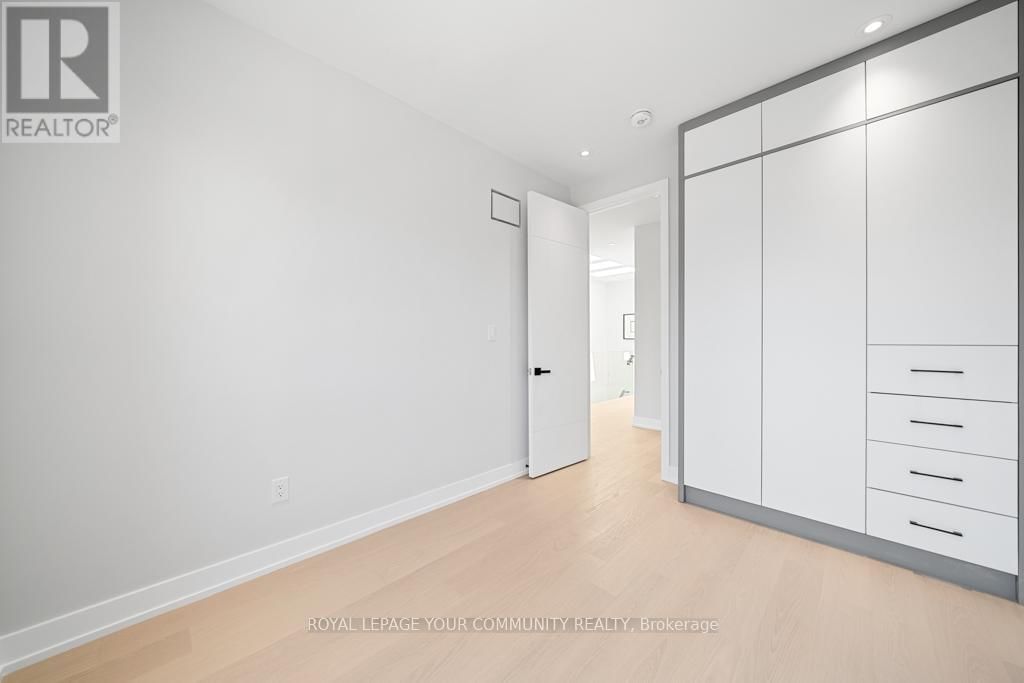 266 WESTLAKE AVENUE Image 24