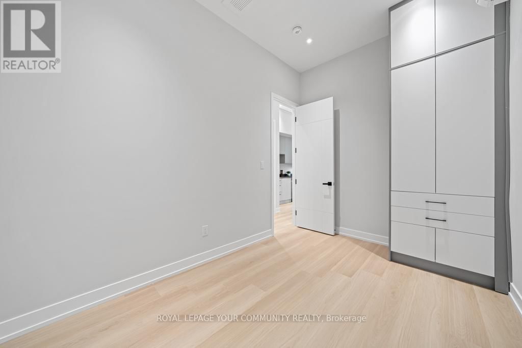 266 WESTLAKE AVENUE Image 34