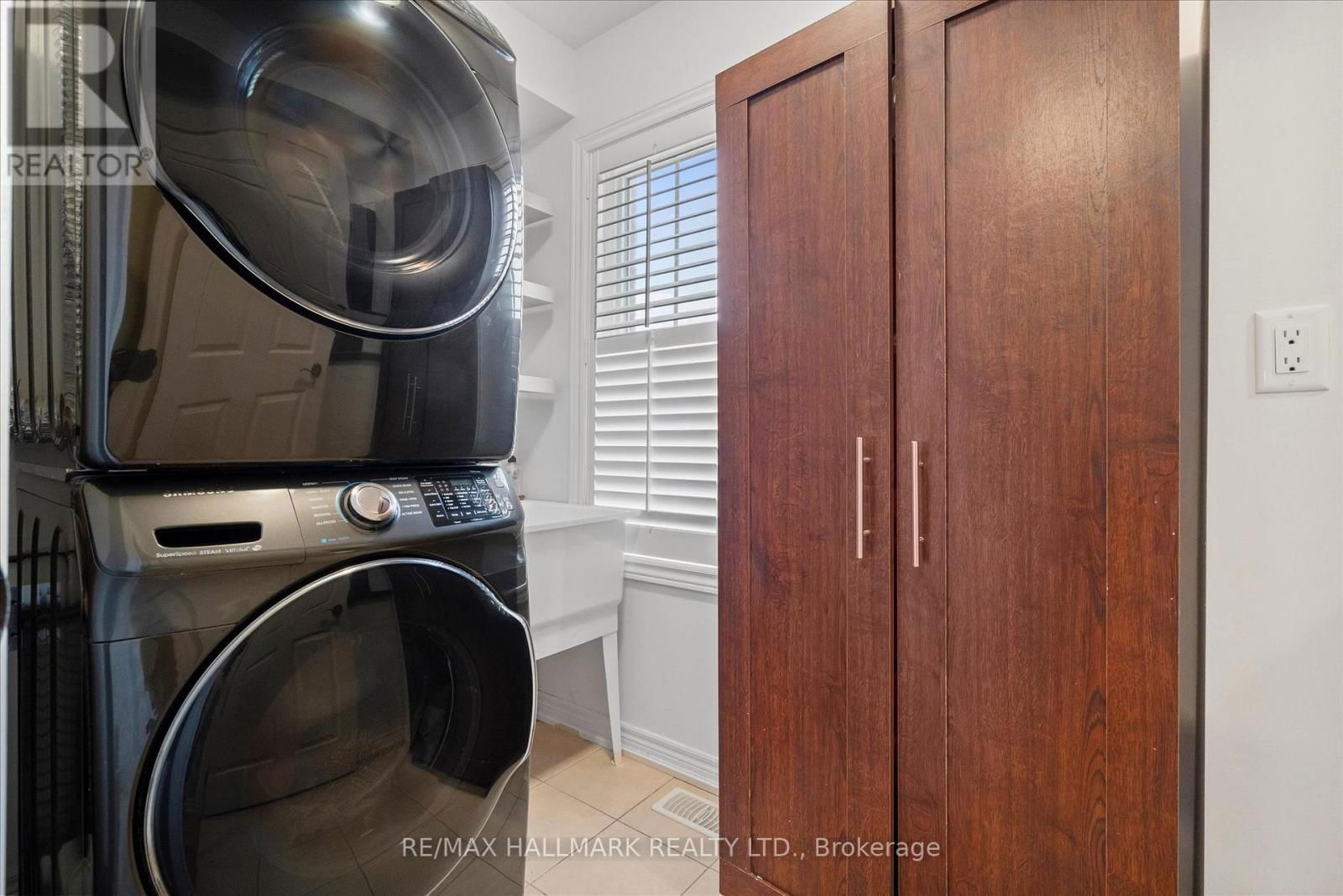 3358C KINGSTON ROAD Image 27
