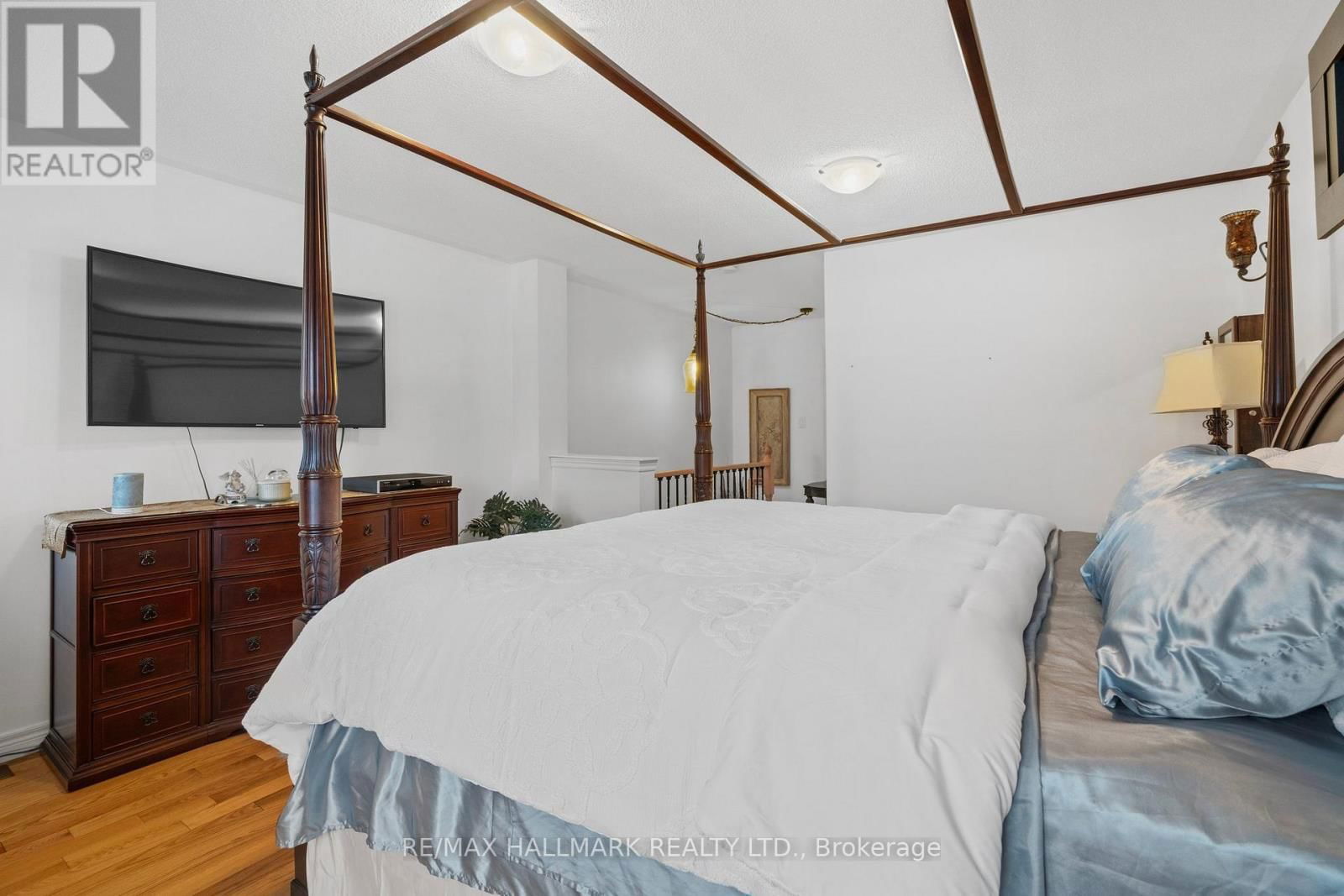 3358C KINGSTON ROAD Image 32