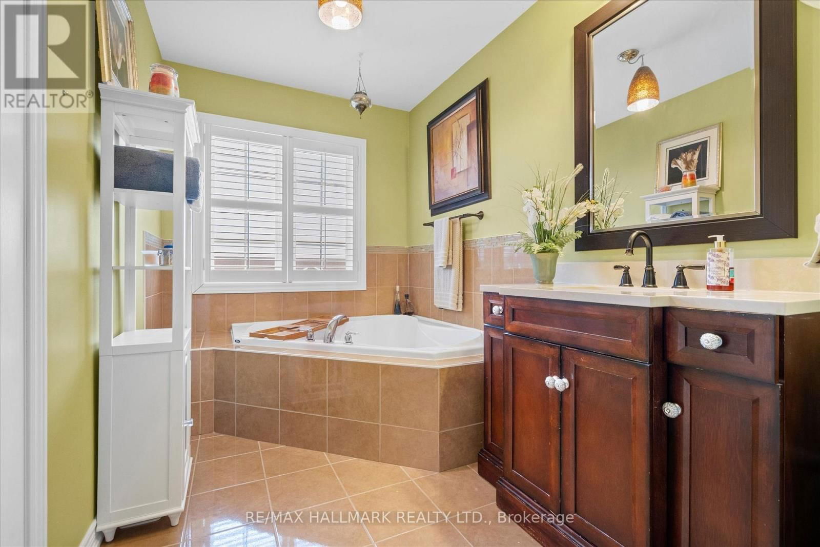 3358C KINGSTON ROAD Image 35