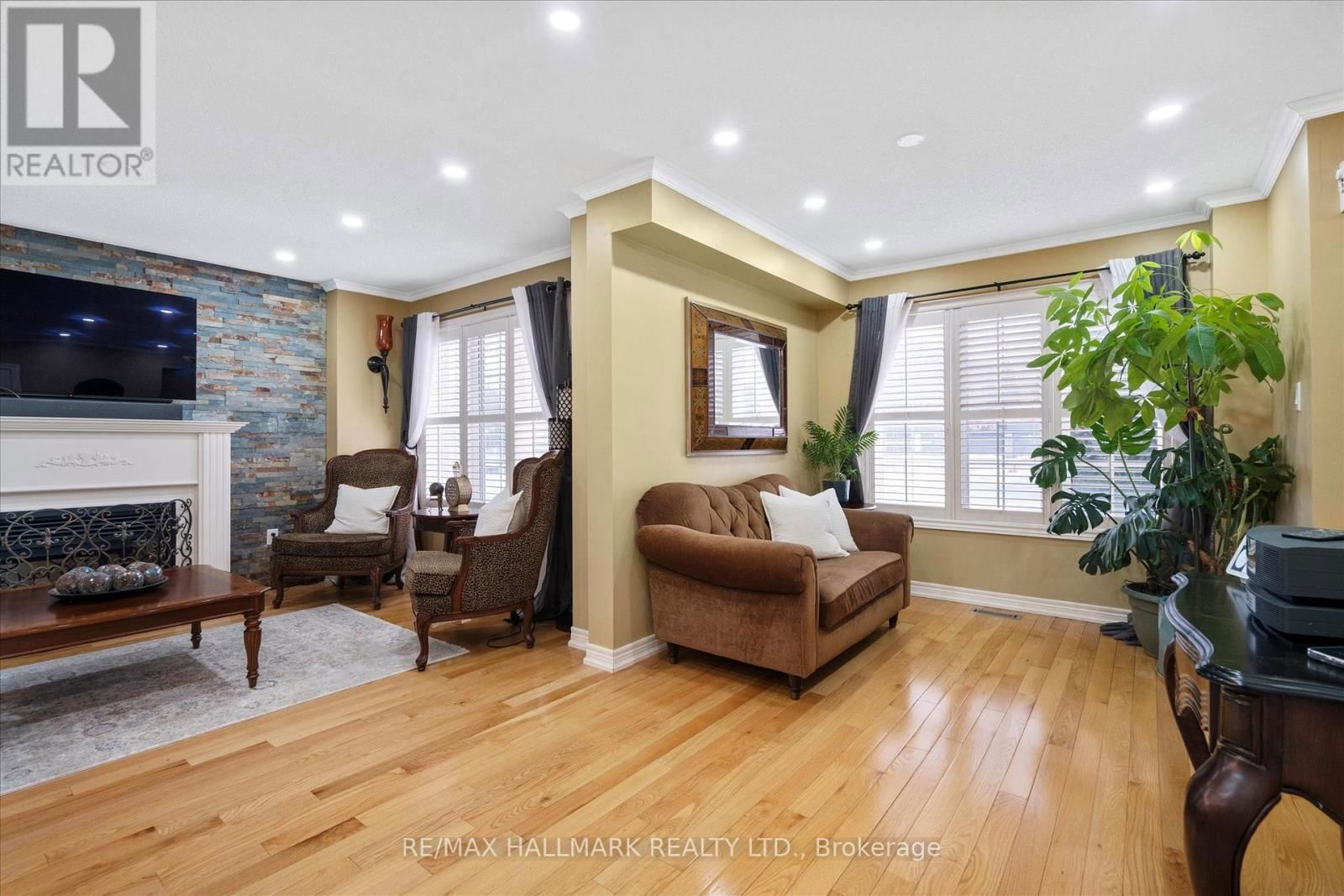 3358C KINGSTON ROAD Image 4