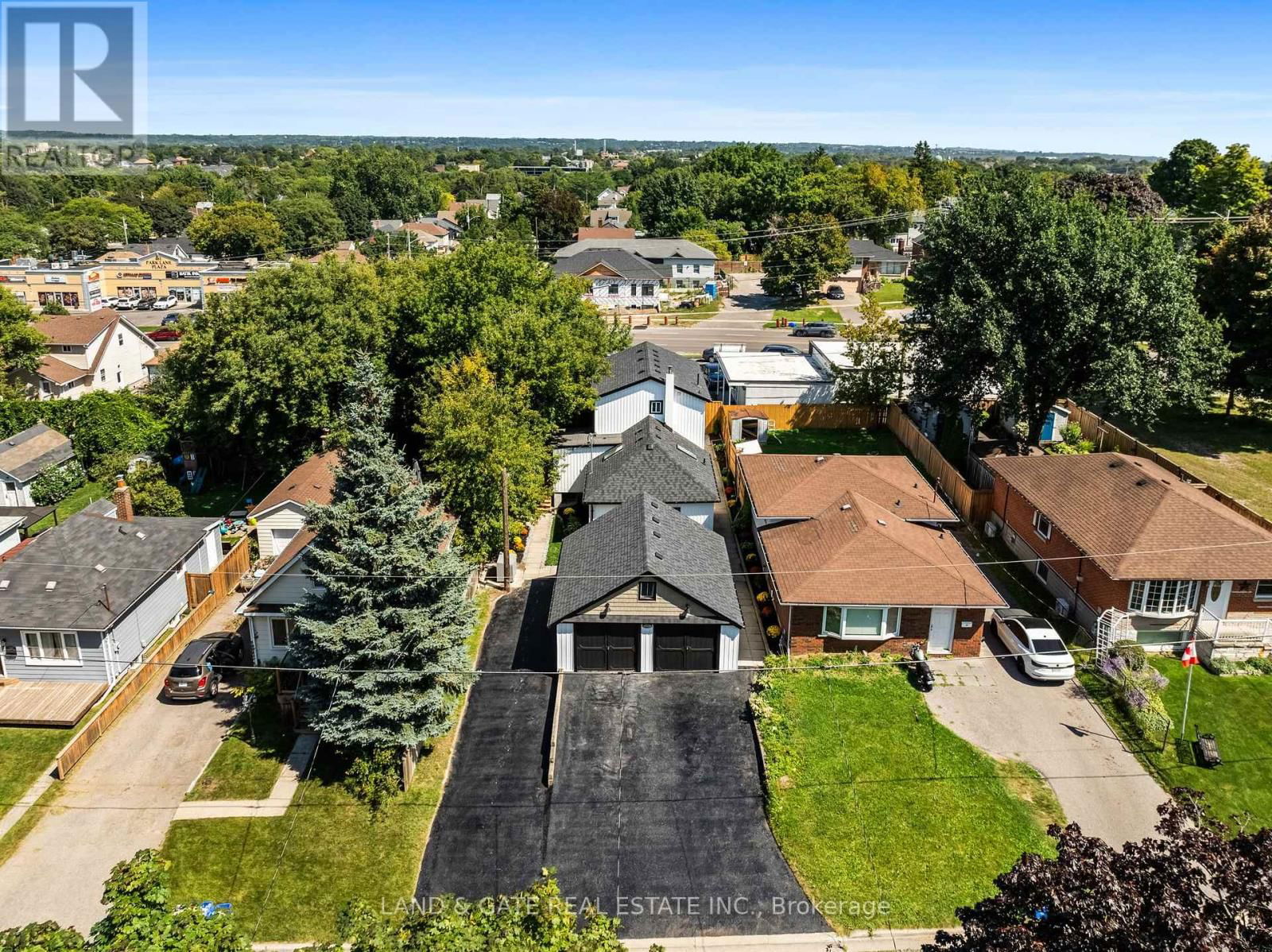 4 - 477 MONTRAVE AVENUE Image 18