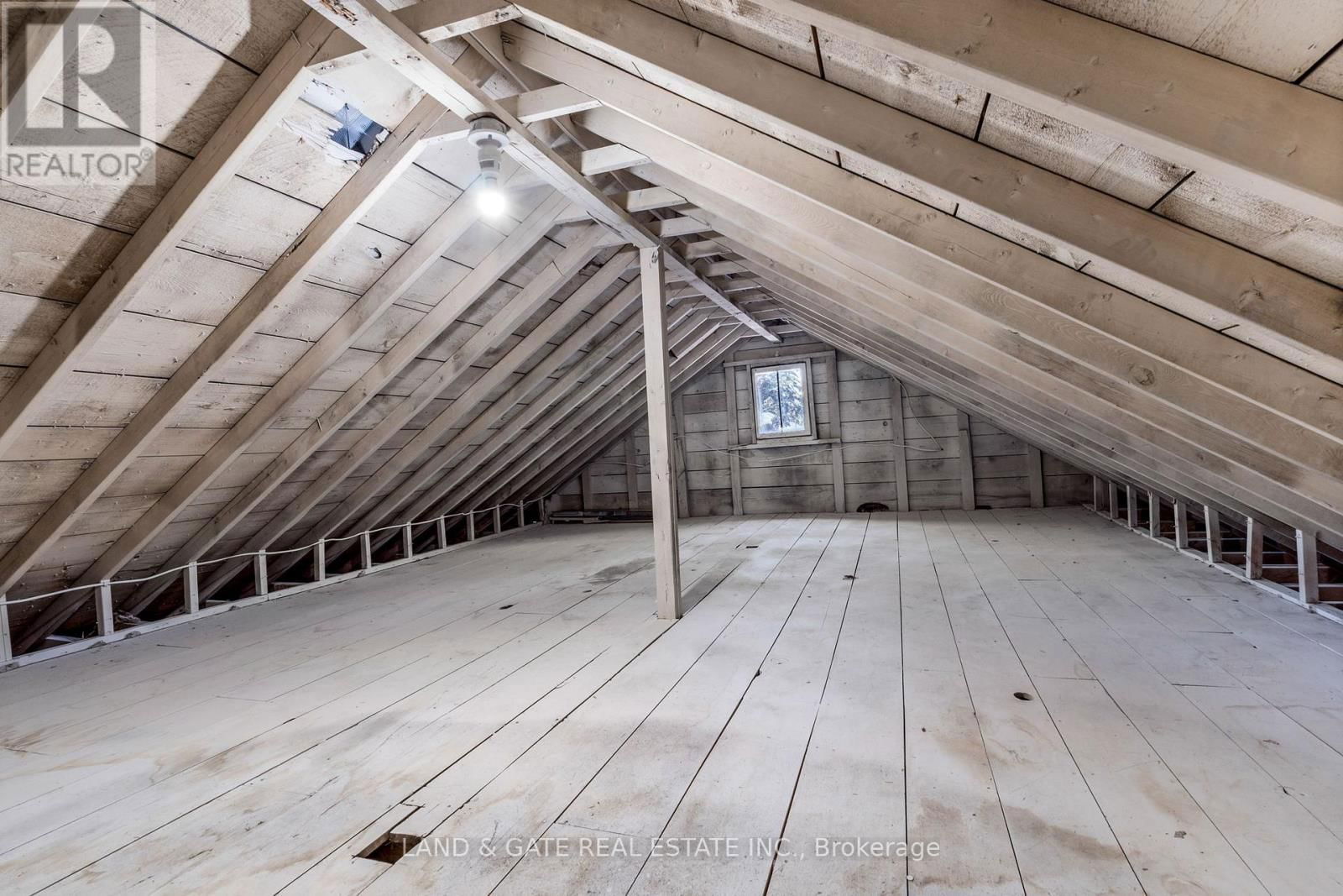 4 - 477 MONTRAVE AVENUE Image 33