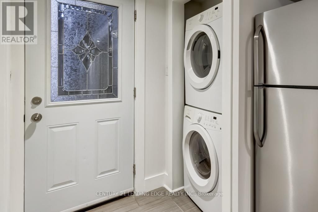 Lower - 104 LESLIE STREET Image 19