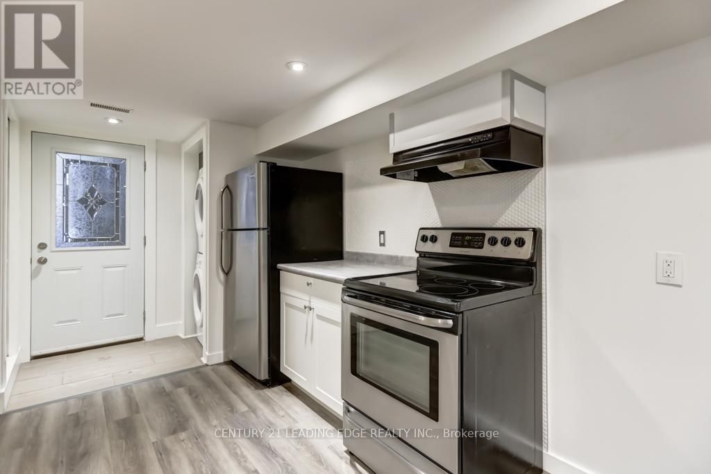Lower - 104 LESLIE STREET Image 7