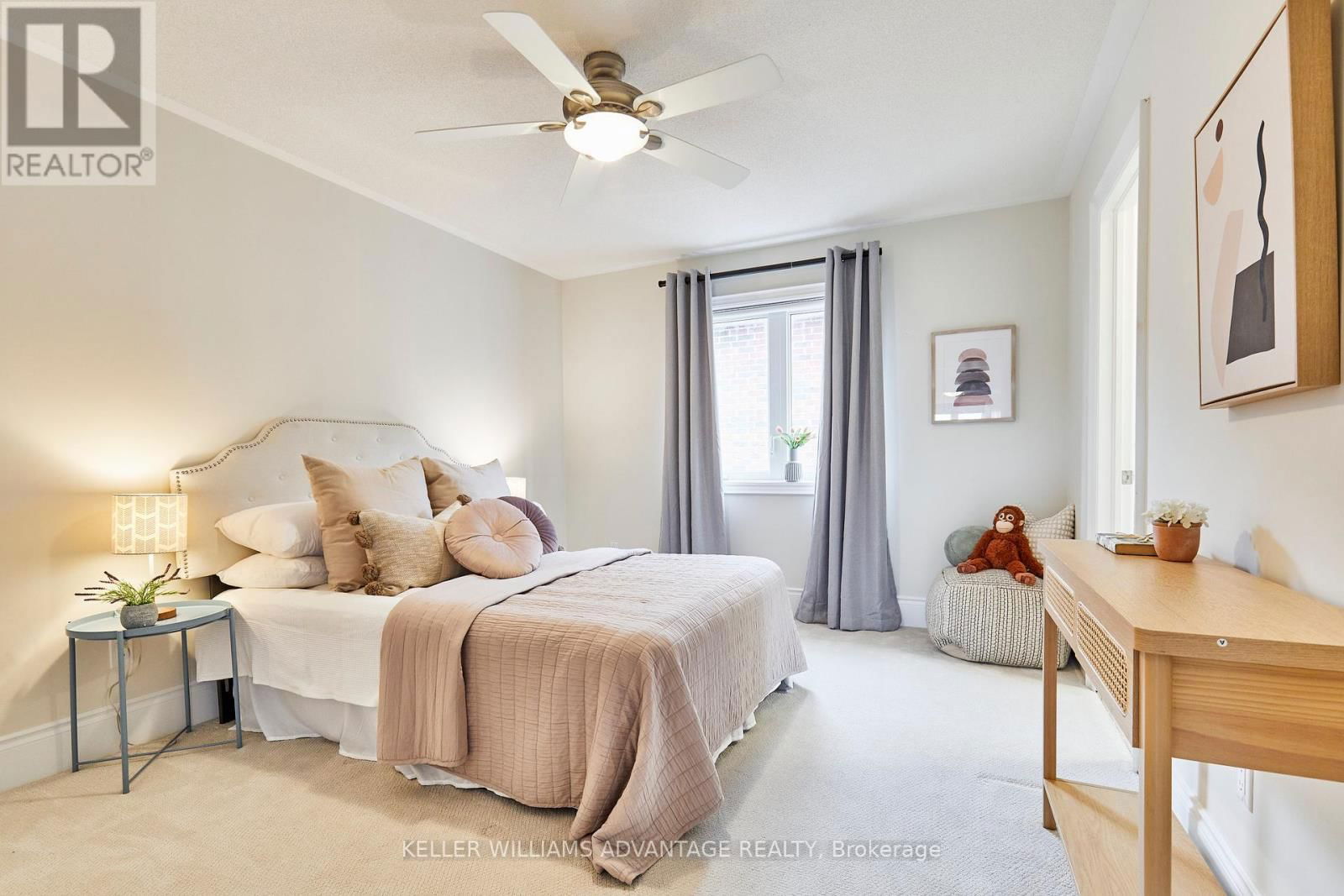 5 LAURA ELLIS COURT Image 27