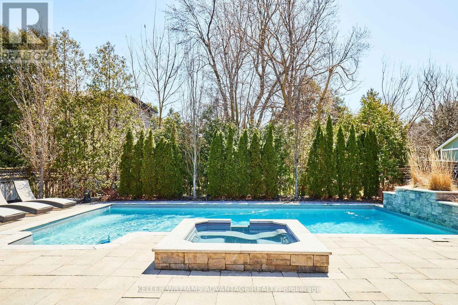 5 LAURA ELLIS COURT Image 38
