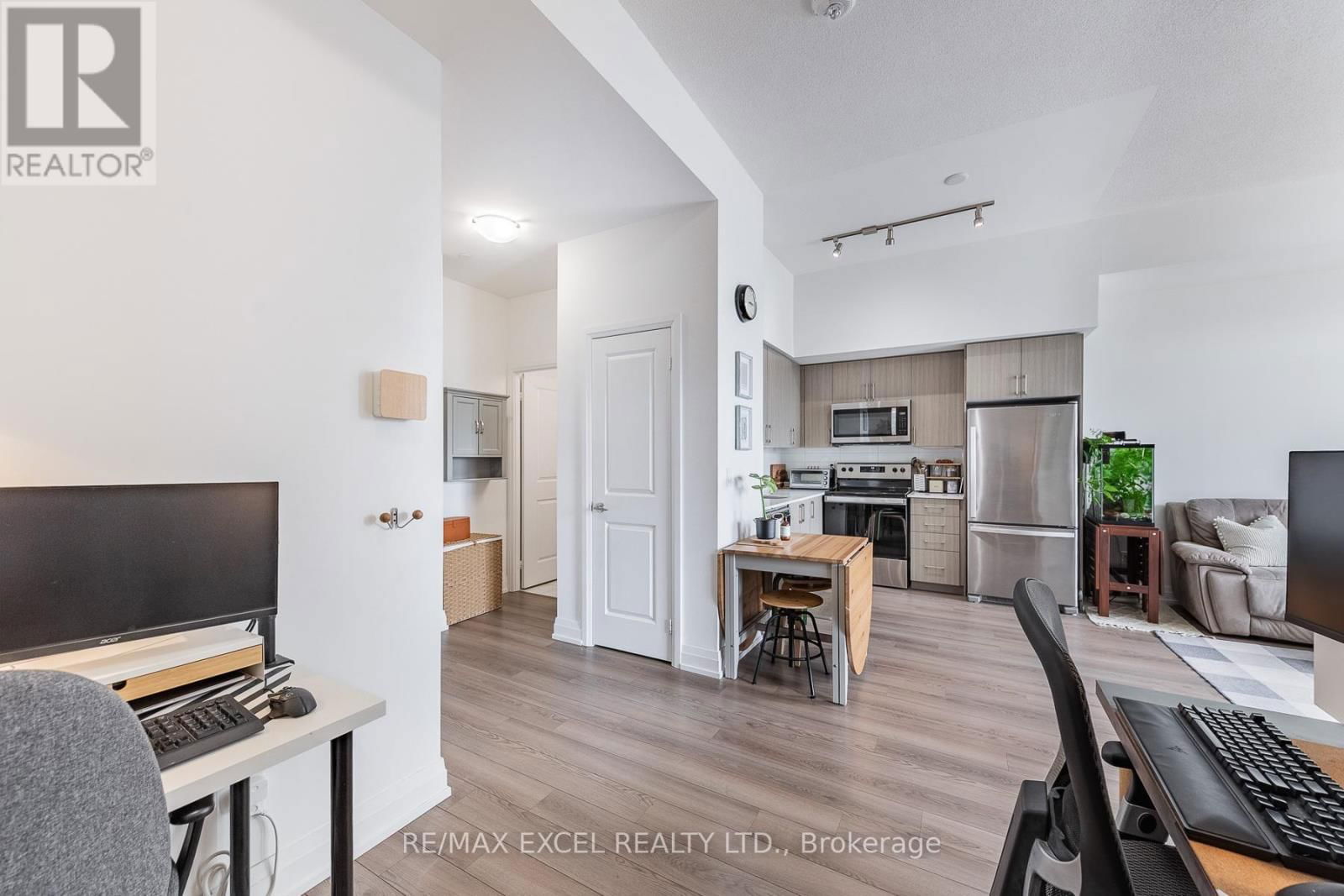 907 - 3121 SHEPPARD AVENUE EAST Image 12
