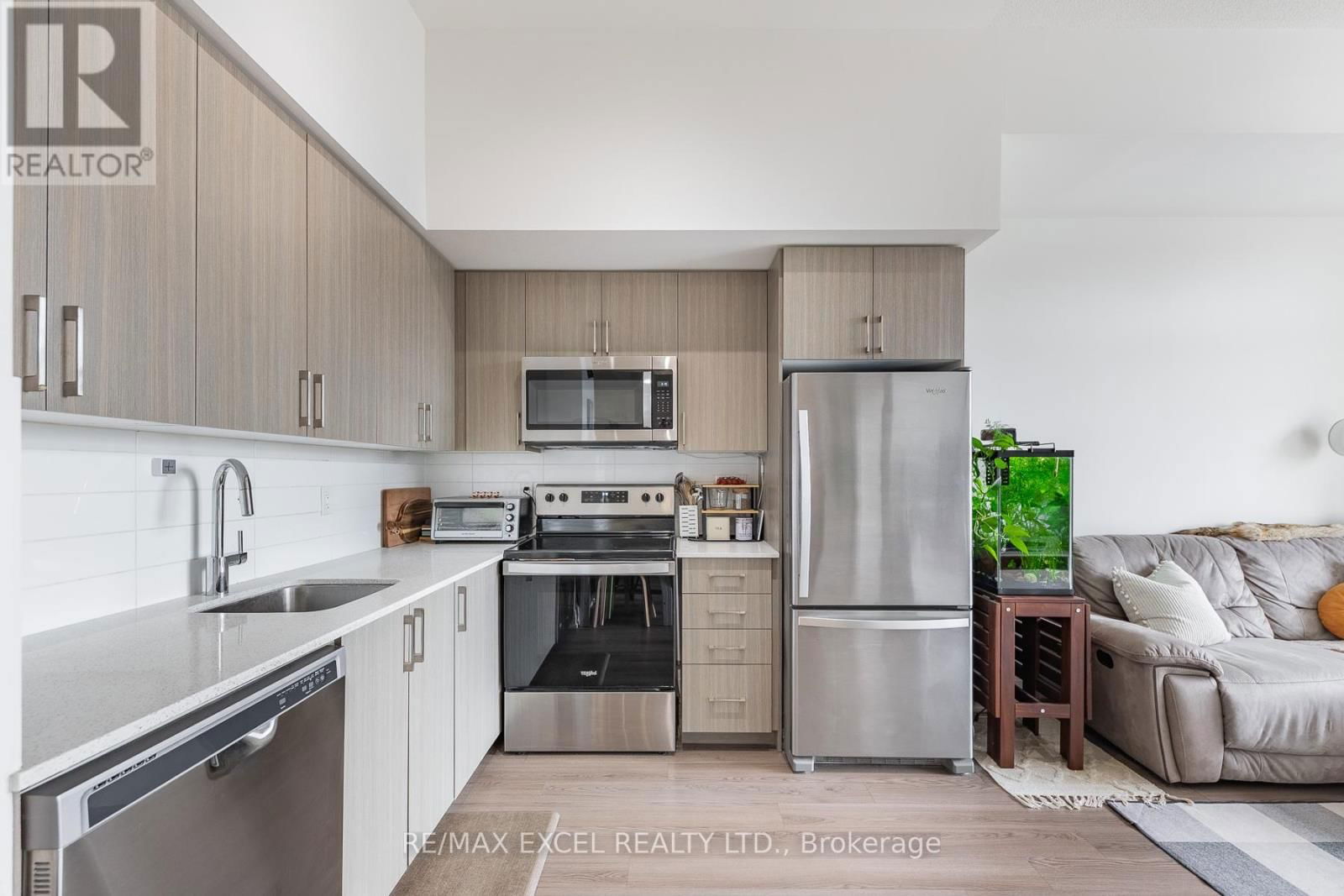 907 - 3121 SHEPPARD AVENUE EAST Image 21