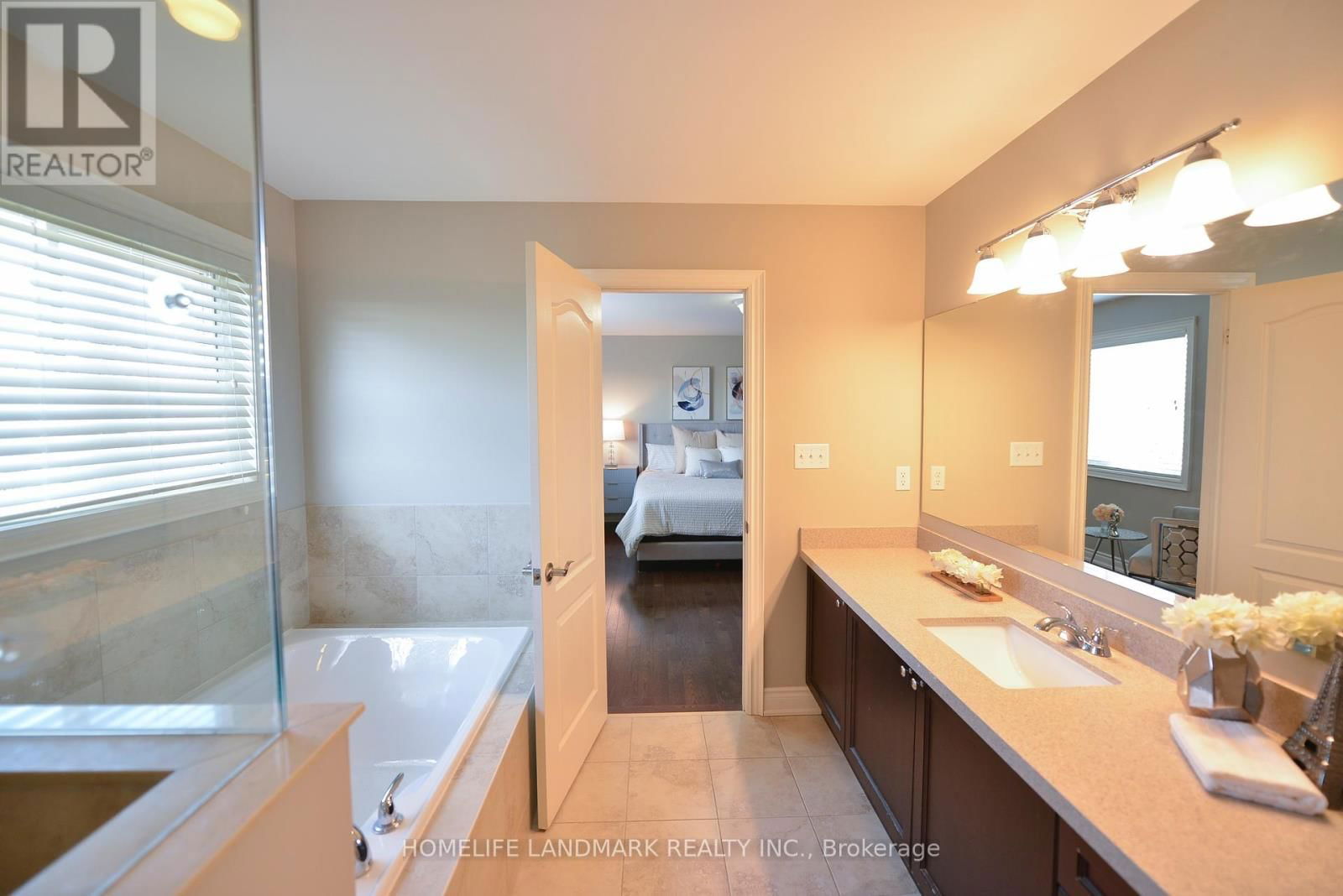 2297 HACKETT PLACE Image 23
