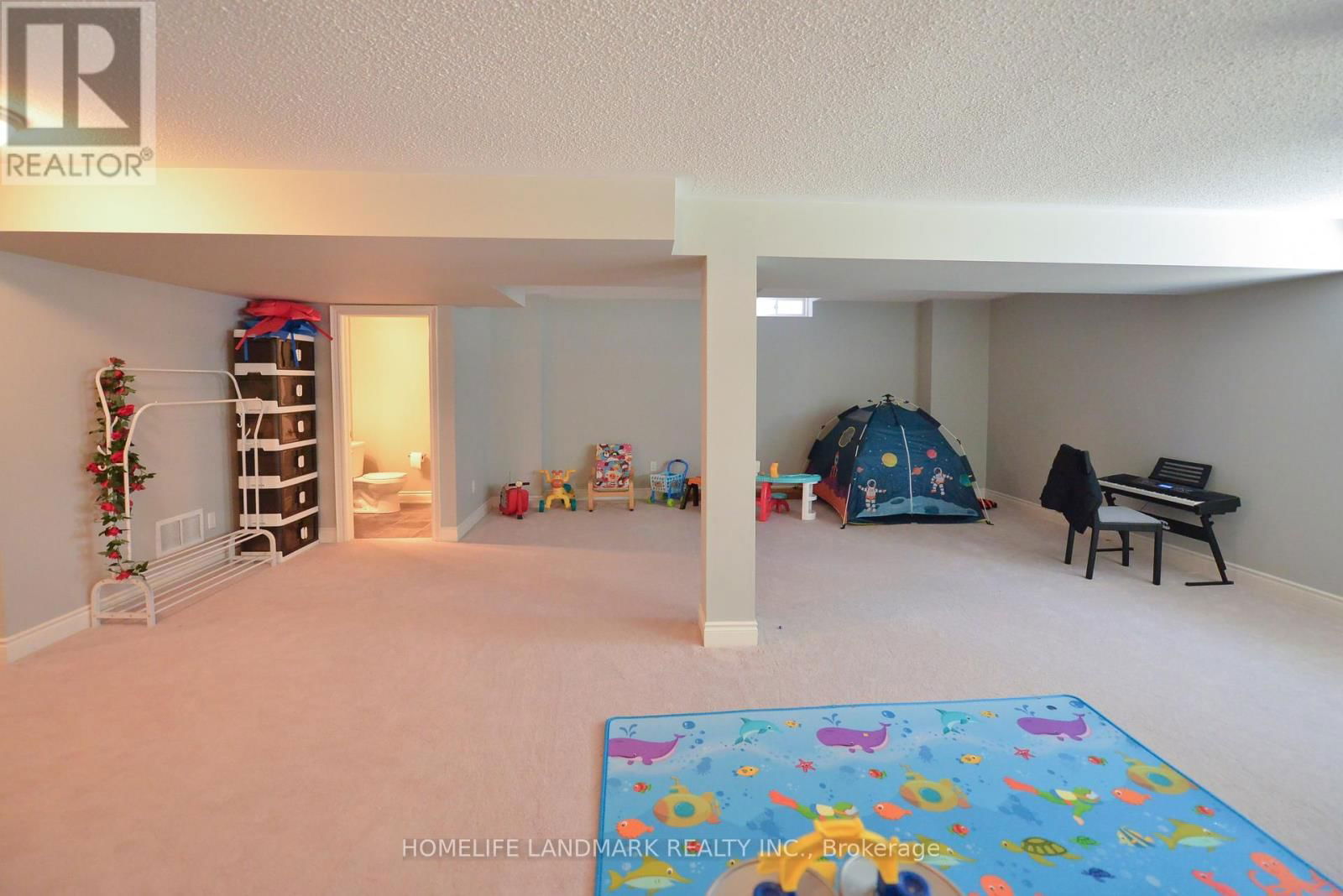 2297 HACKETT PLACE Image 34