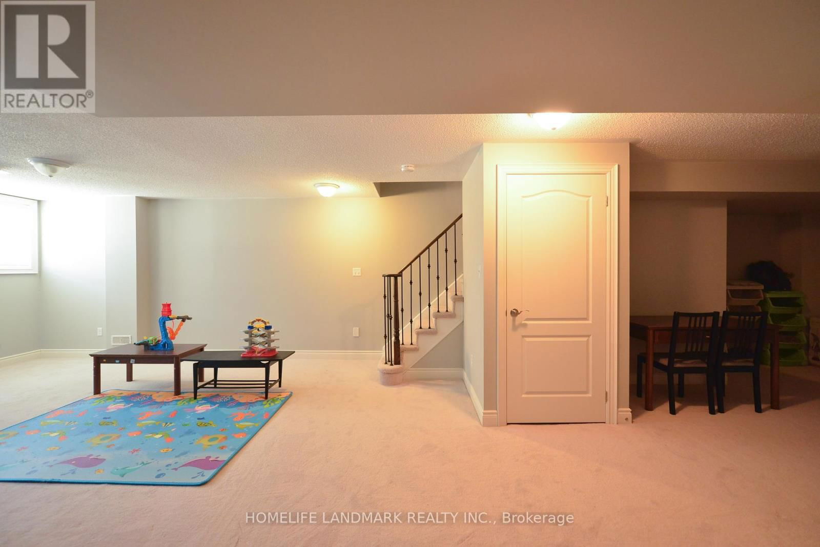 2297 HACKETT PLACE Image 37