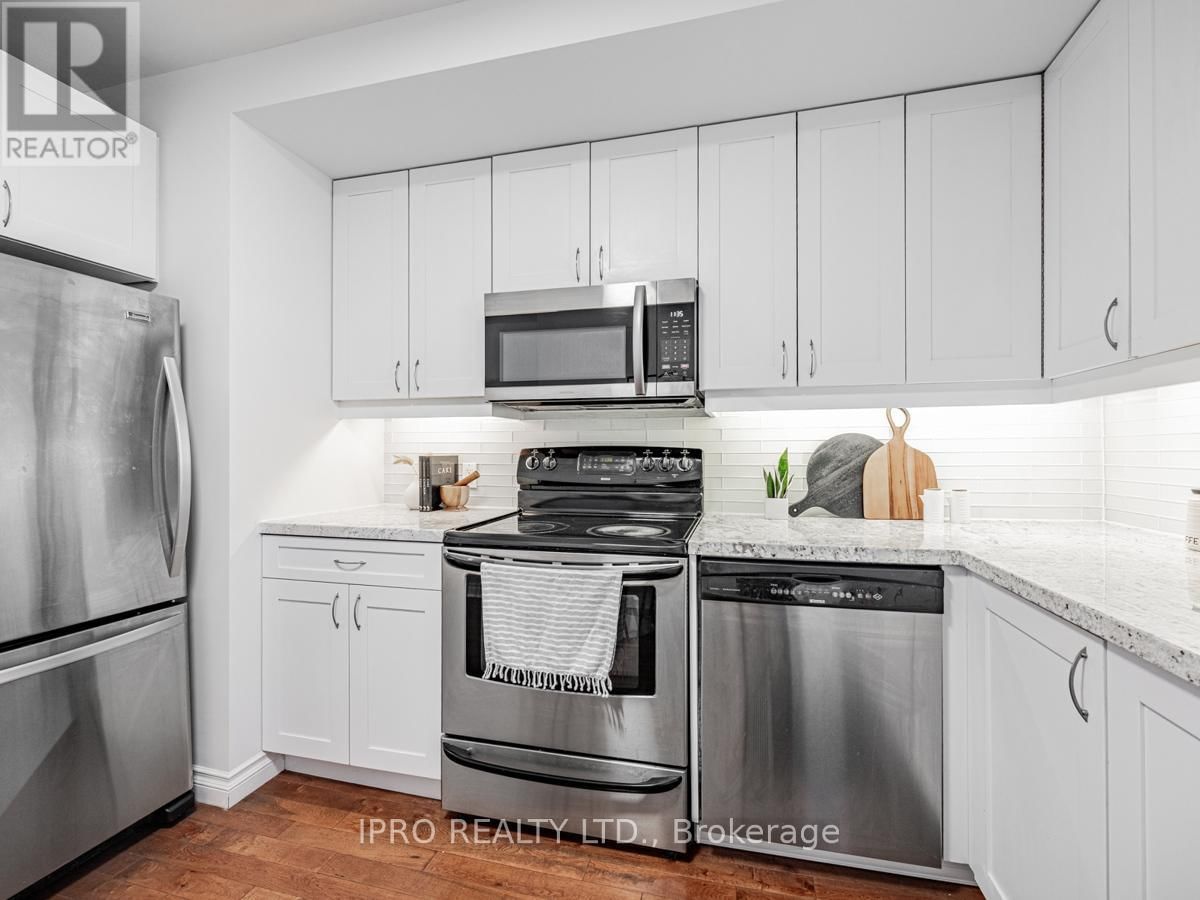 22 QUEENSDALE AVENUE Image 18