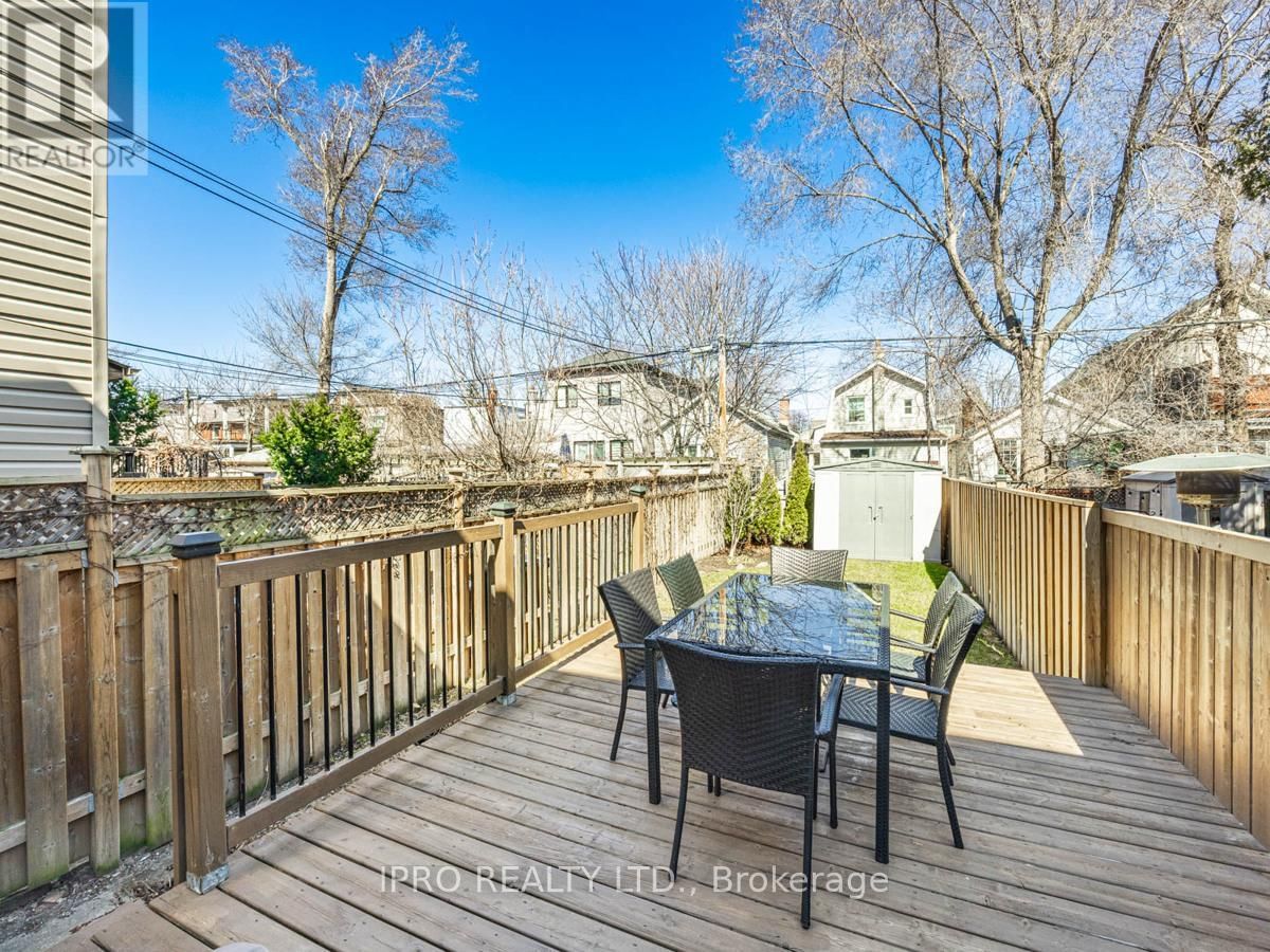 22 QUEENSDALE AVENUE Image 28
