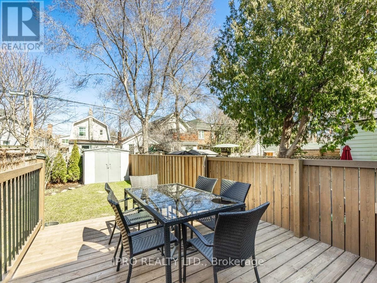 22 QUEENSDALE AVENUE Image 29