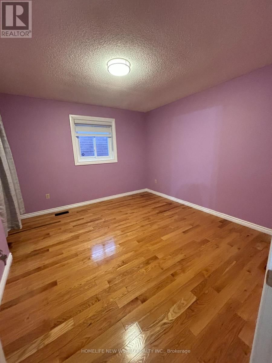 upper - 66 MACDERMOTT DRIVE Image 7