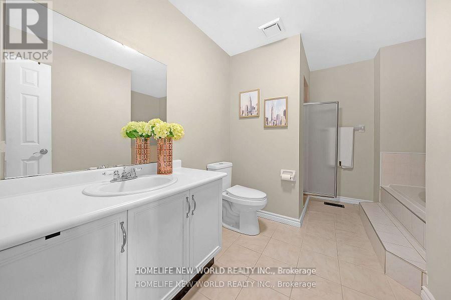 upper - 66 MACDERMOTT DRIVE Image 9