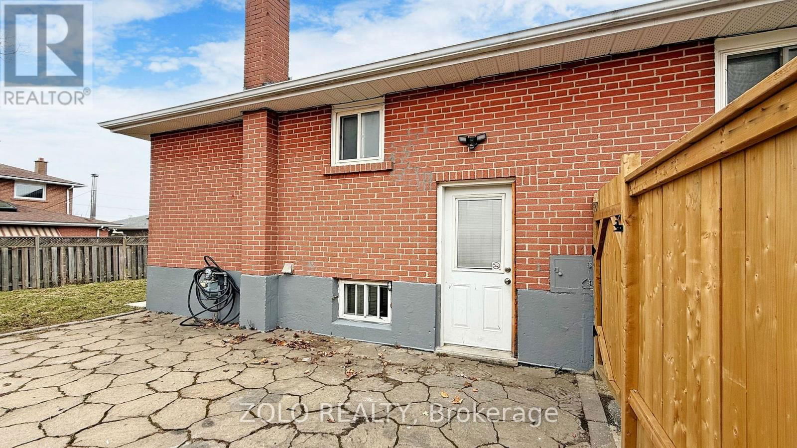 860 B SANOK DRIVE Image 2