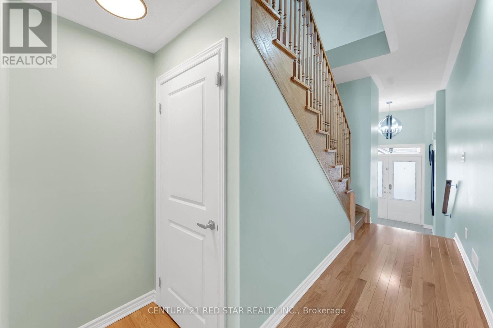 104 CLOSSON DRIVE Image 19