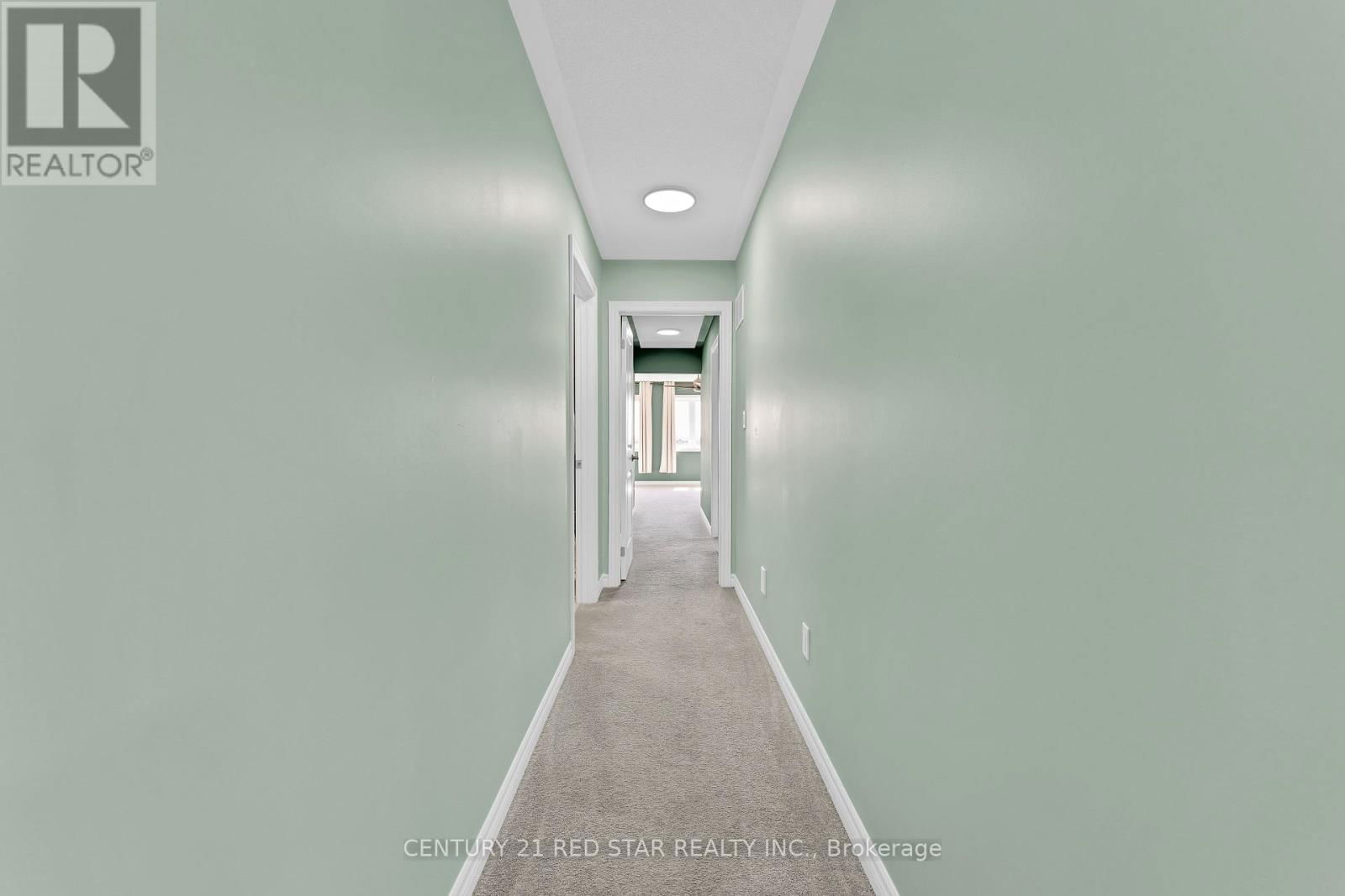 104 CLOSSON DRIVE Image 32