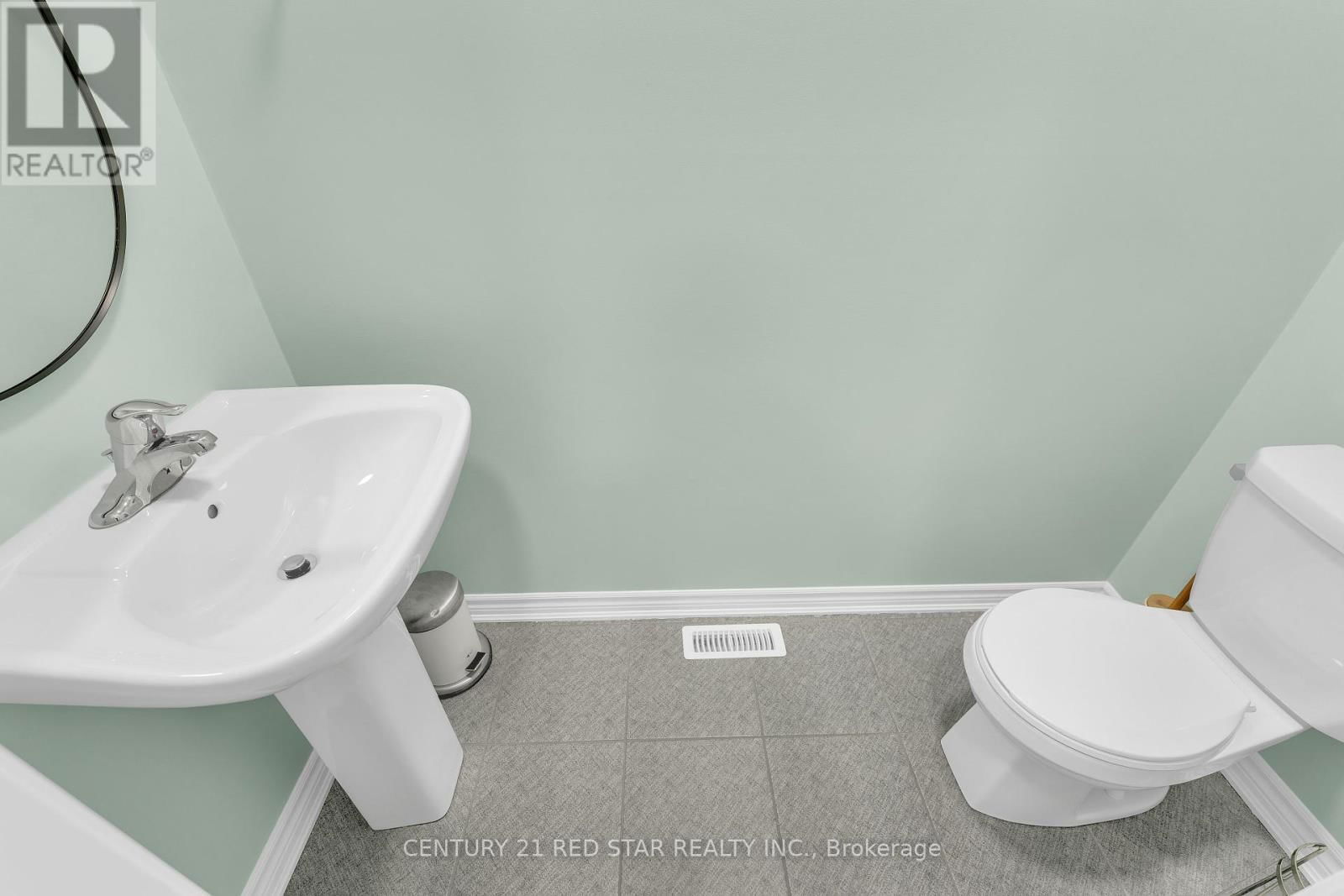 104 CLOSSON DRIVE Image 43