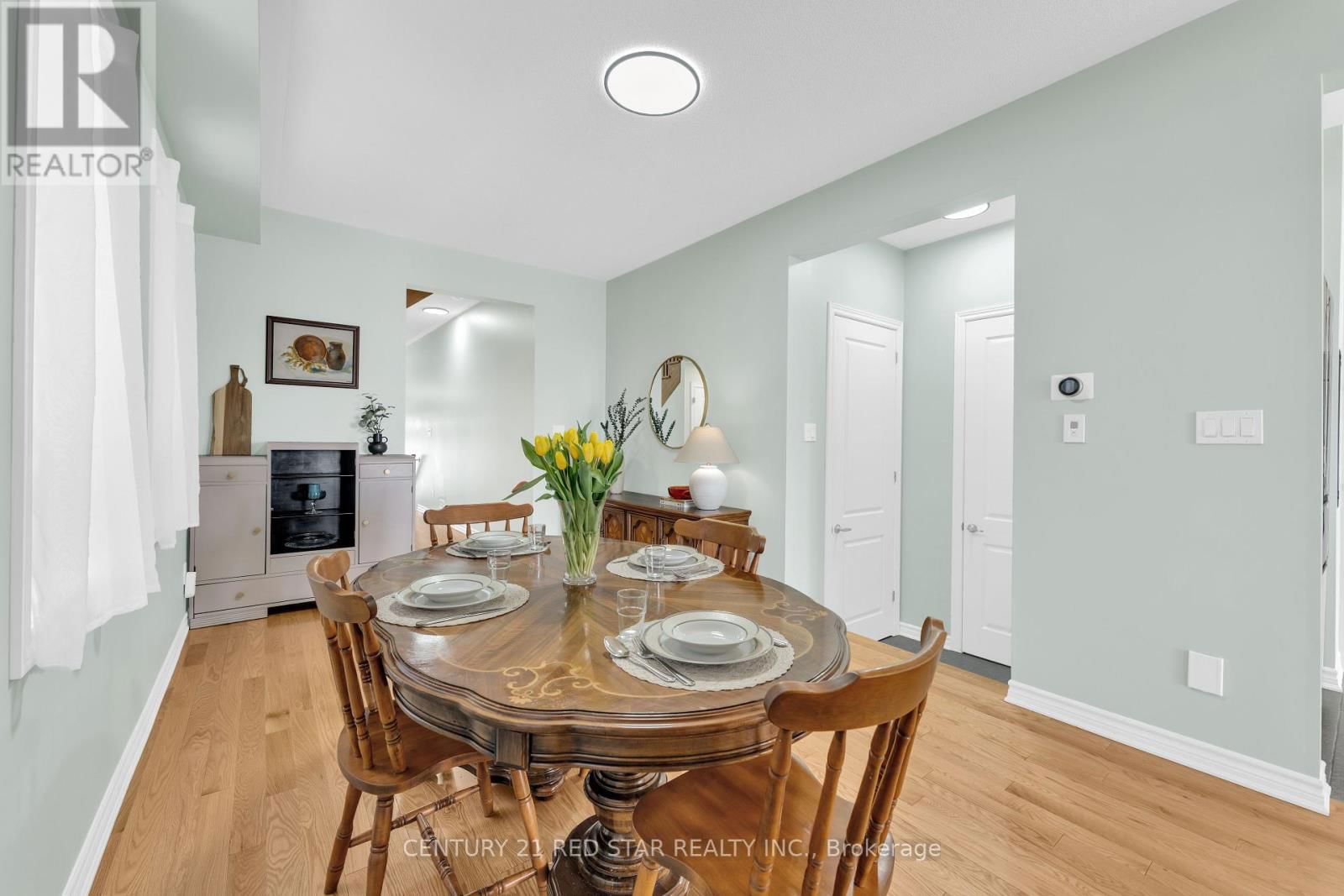 104 CLOSSON DRIVE Image 9